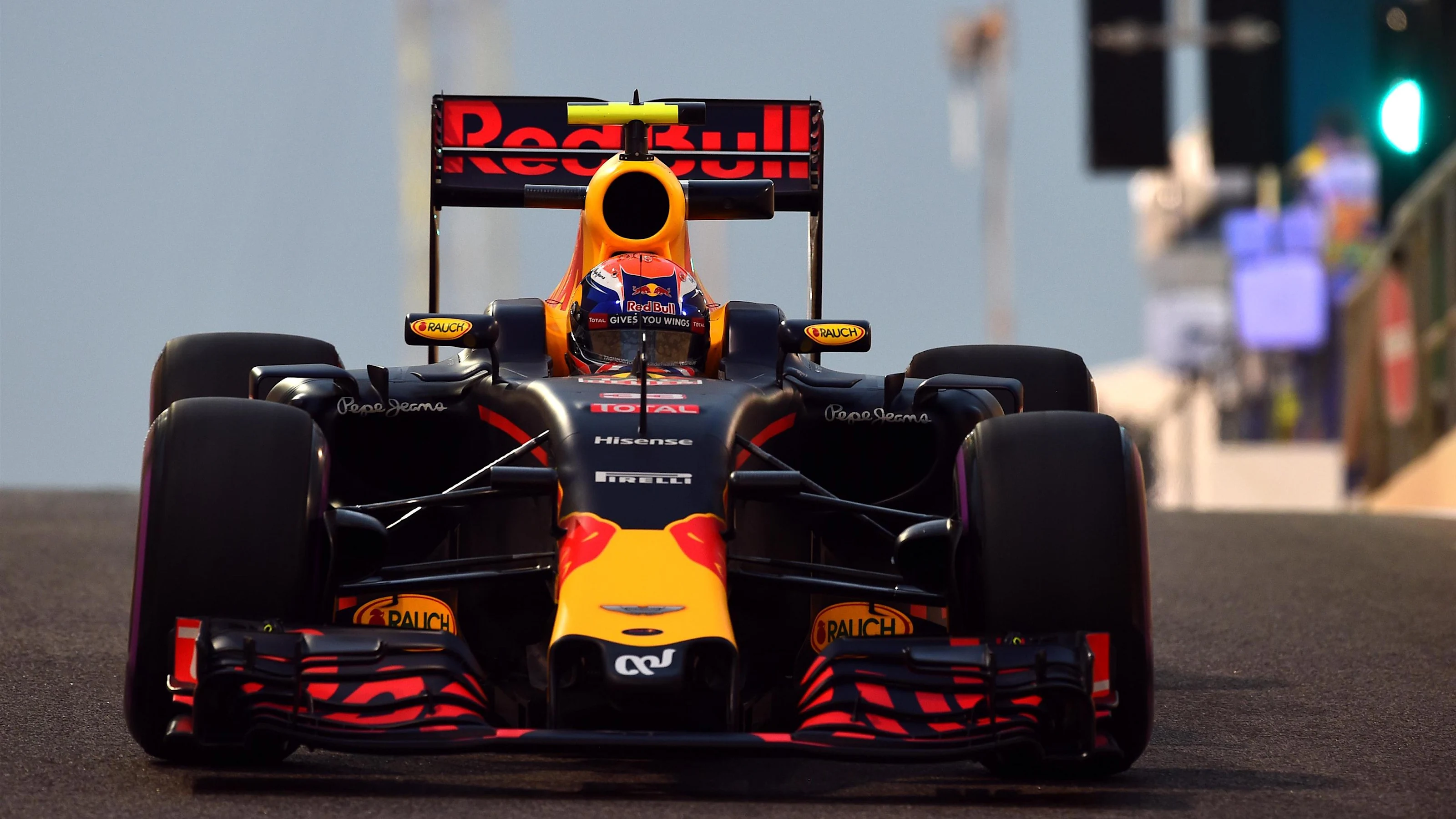 Max Verstappen (NED) Red Bull Racing RB12 at Formula One World Championship, Rd21, Abu Dhabi Grand