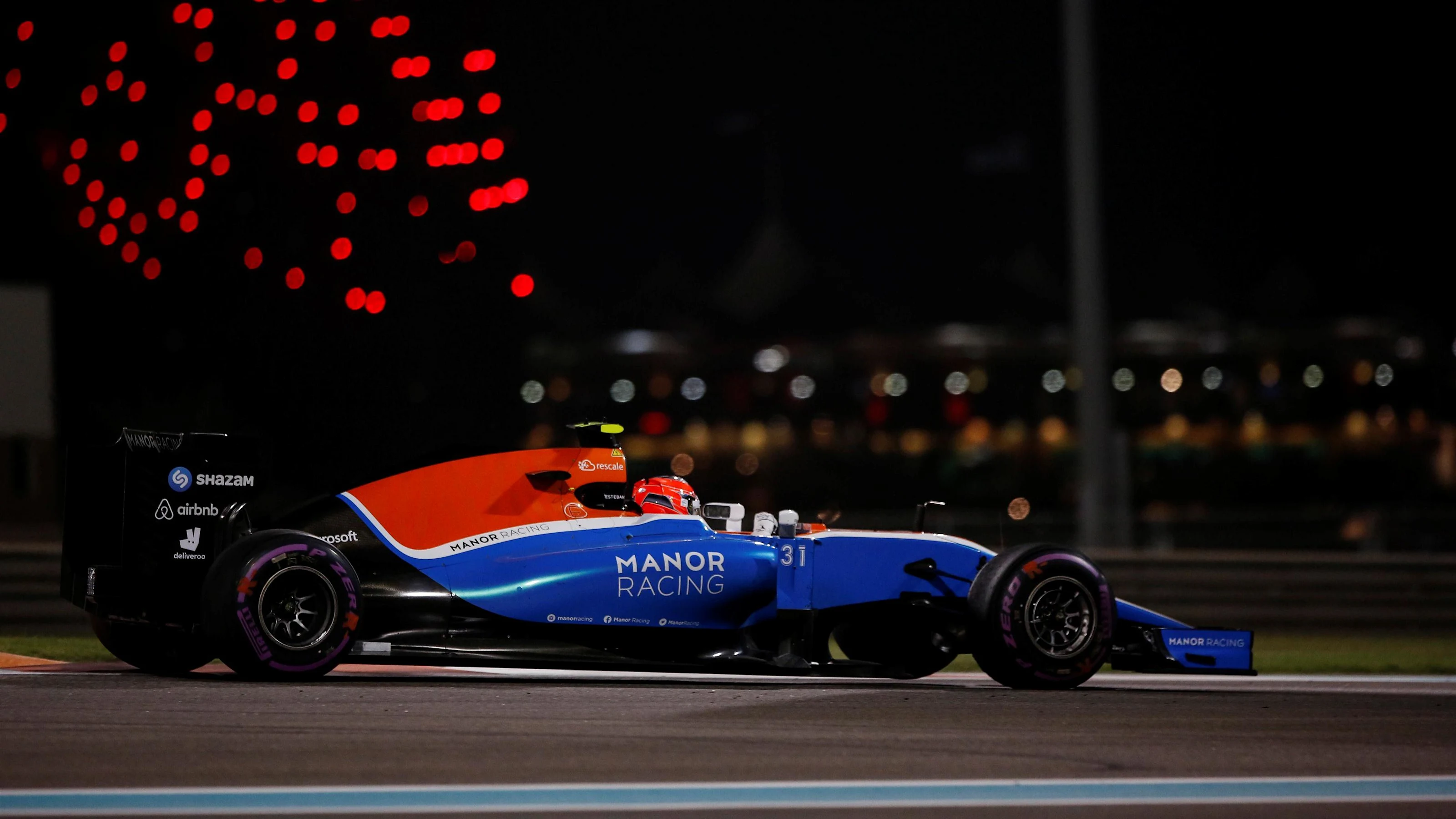 Esteban Ocon (FRA) Manor Racing MRT05 at Formula One World Championship, Rd21, Abu Dhabi Grand