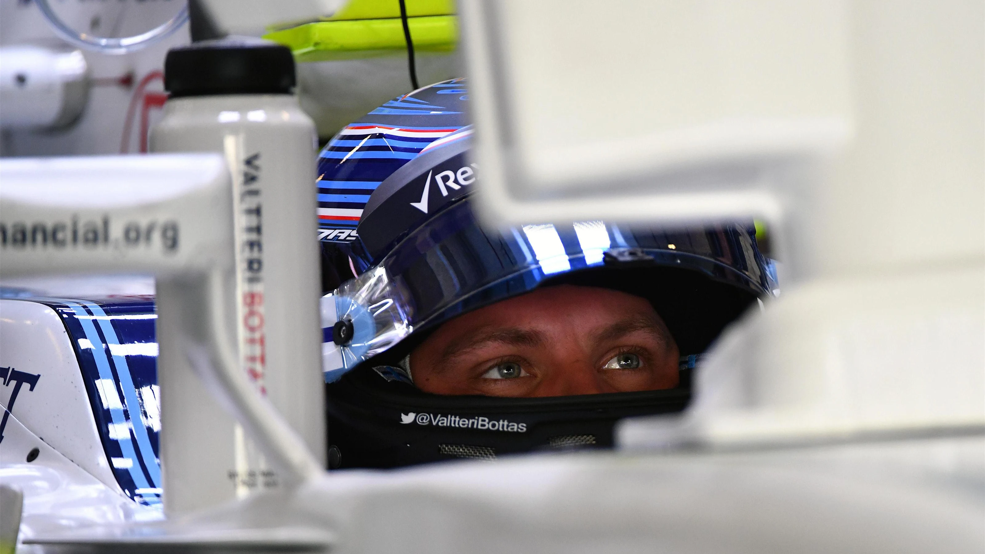 Valtteri Bottas (FIN) Williams FW38 at Formula One World Championship, Rd21, Abu Dhabi Grand Prix,