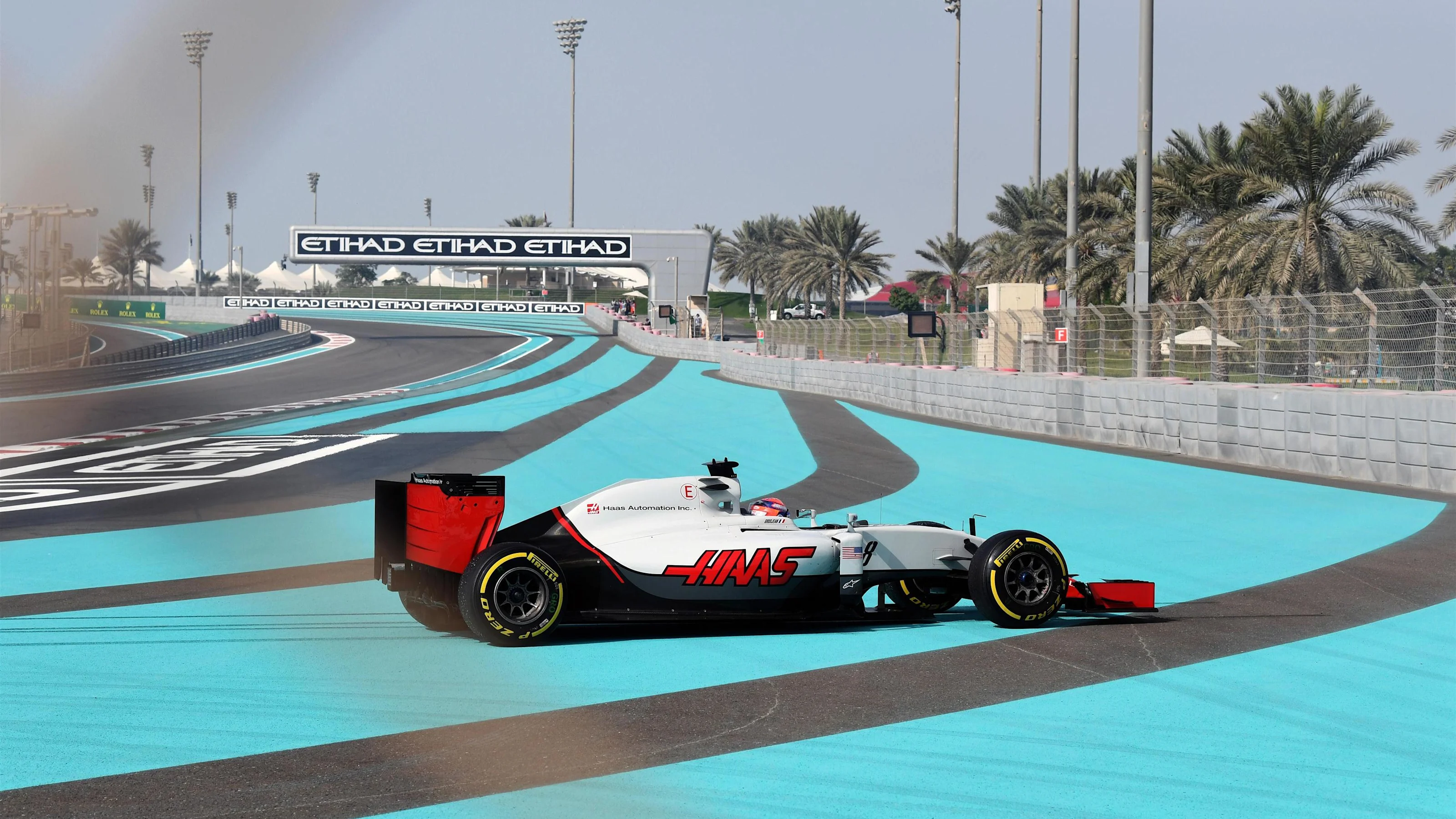 Romain Grosjean (FRA) Haas VF-16 runs wide in FP1 at Formula One World Championship, Rd21, Abu