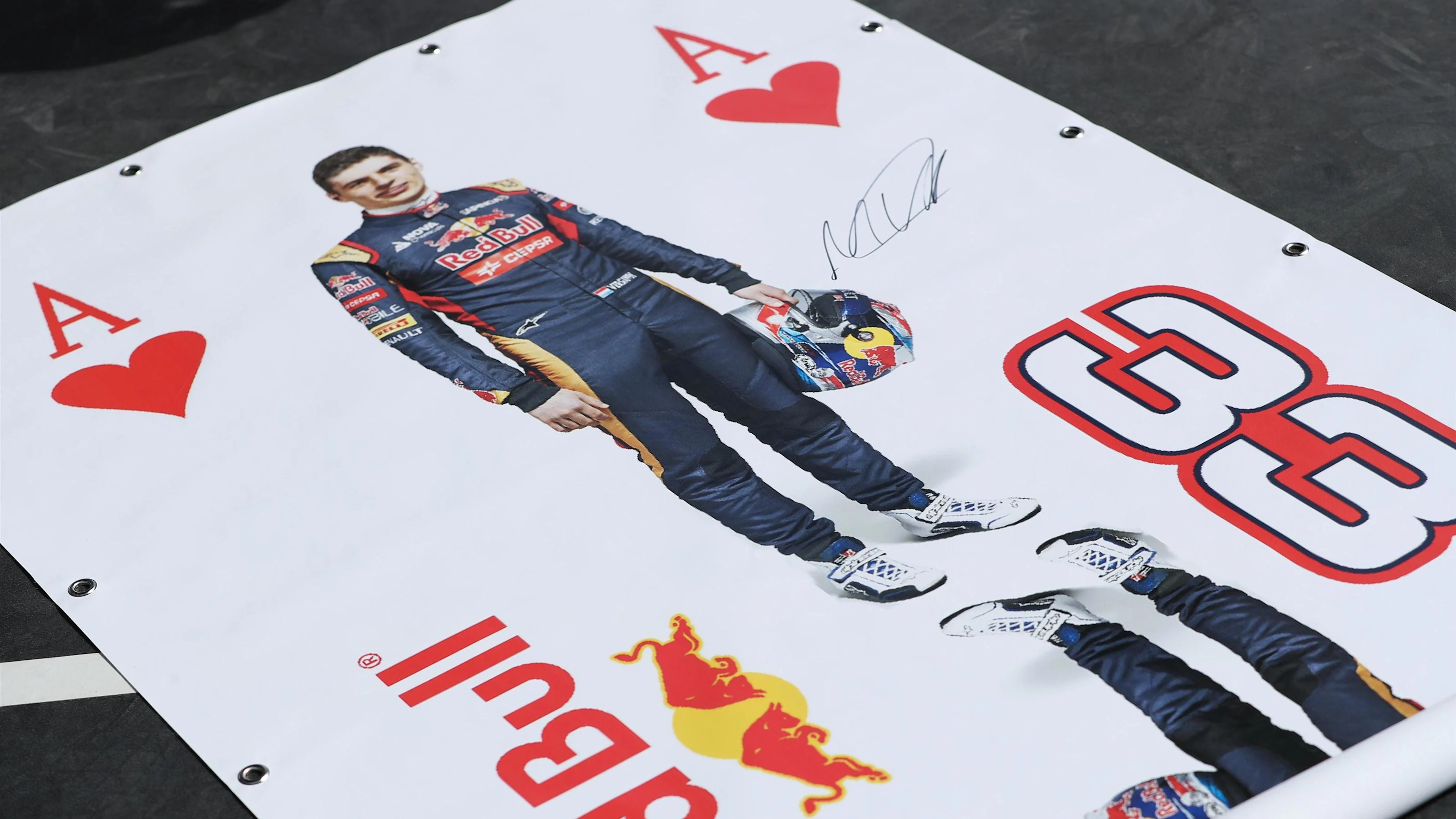 Max Verstappen (NED) Red Bull Racing autograph card at Formula One World Championship, Rd21, Abu
