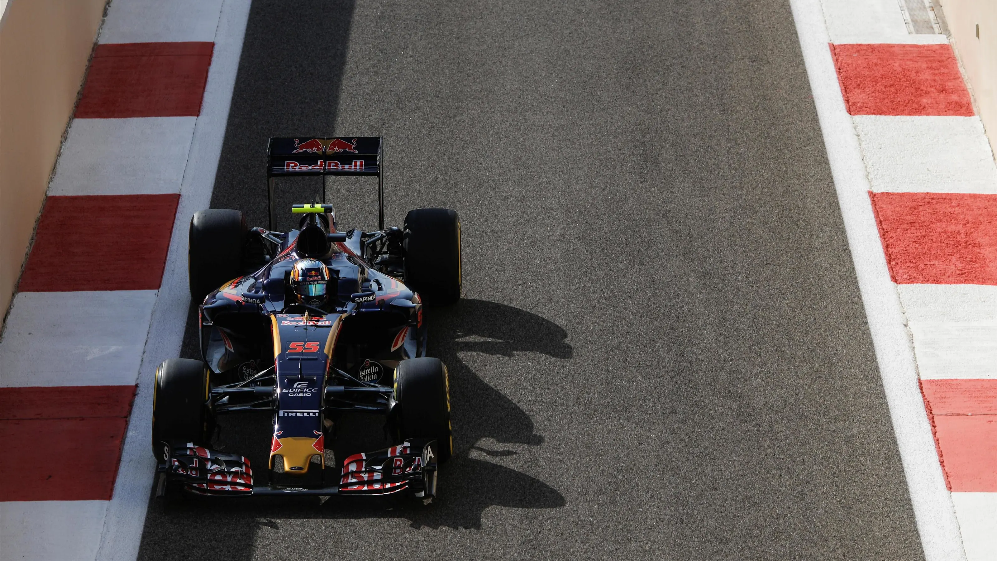 Carlos Sainz jr (ESP) Scuderia Toro Rosso STR11 at Formula One World Championship, Rd21, Abu Dhabi