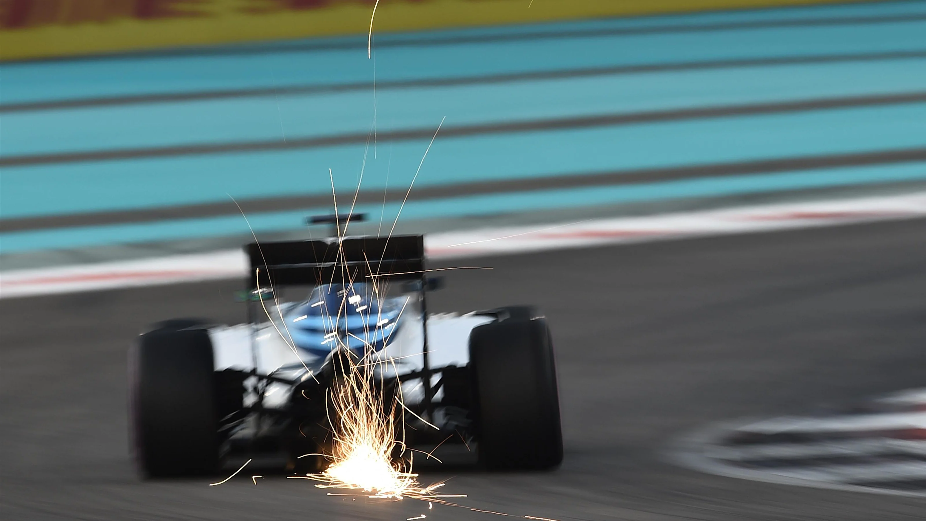 Felipe Massa (BRA) Williams FW38 at Formula One World Championship, Rd21, Abu Dhabi Grand Prix,