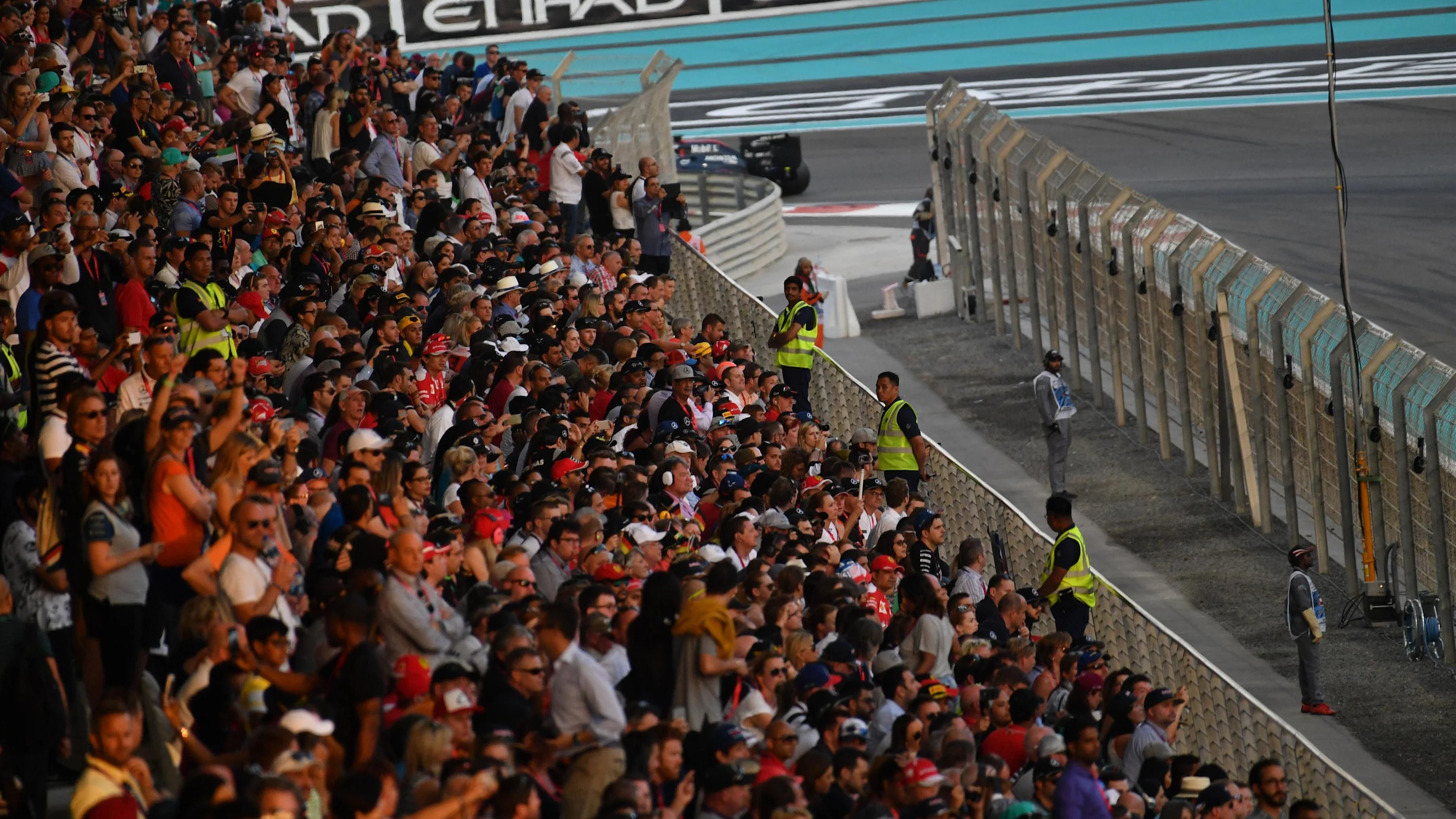 Fans at Formula One World Championship, Rd21, Abu Dhabi Grand Prix, Race, Yas Marina Circuit, Abu