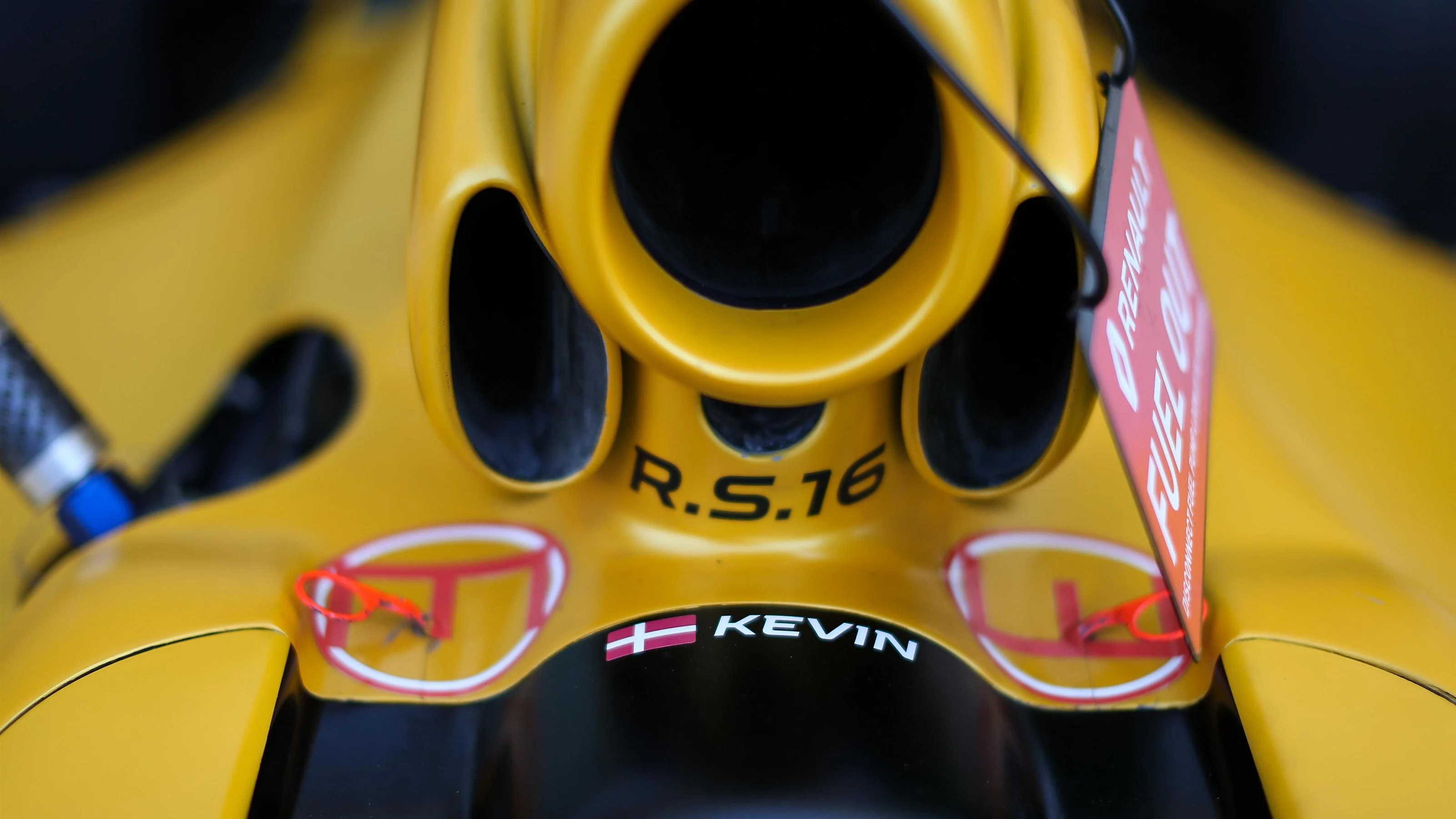 Renault Sport F1 Team RS16 airbox at Formula One World Championship, Rd21, Abu Dhabi Grand Prix,