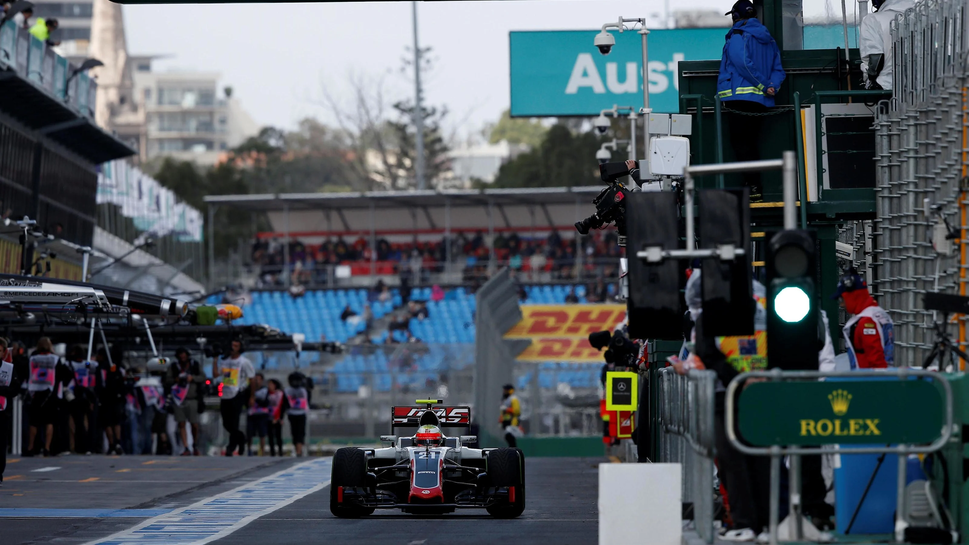 Esteban Gutierrez (MEX) Haas VF-16 at Formula One World Championship, Rd1, Australian Grand Prix,