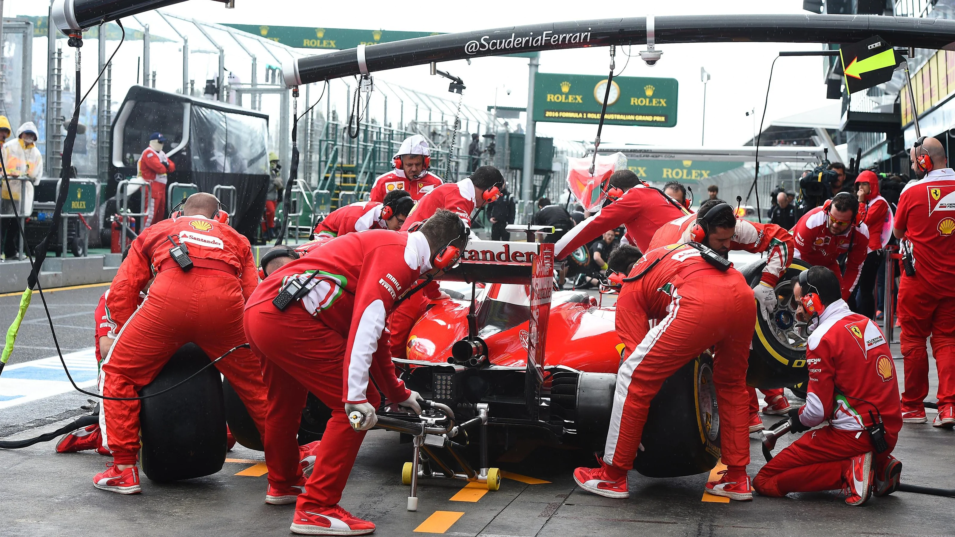 Kimi Raikkonen (FIN) Ferrari SF16-H makes a pit stop at Formula One World Championship, Rd1,