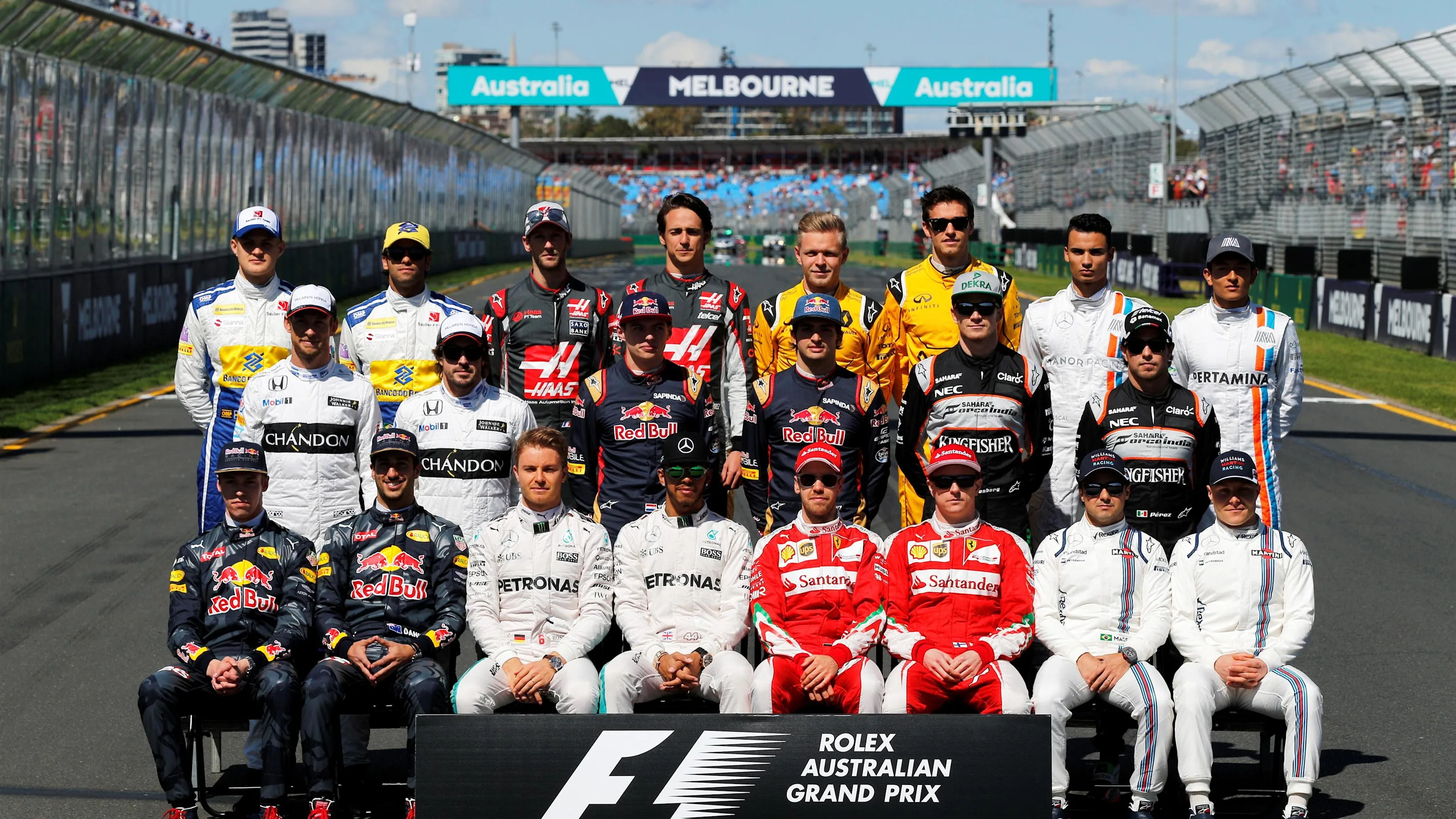 F1 drivers group photo at Formula One World Championship, Rd1, Australian Grand Prix, Race, Albert