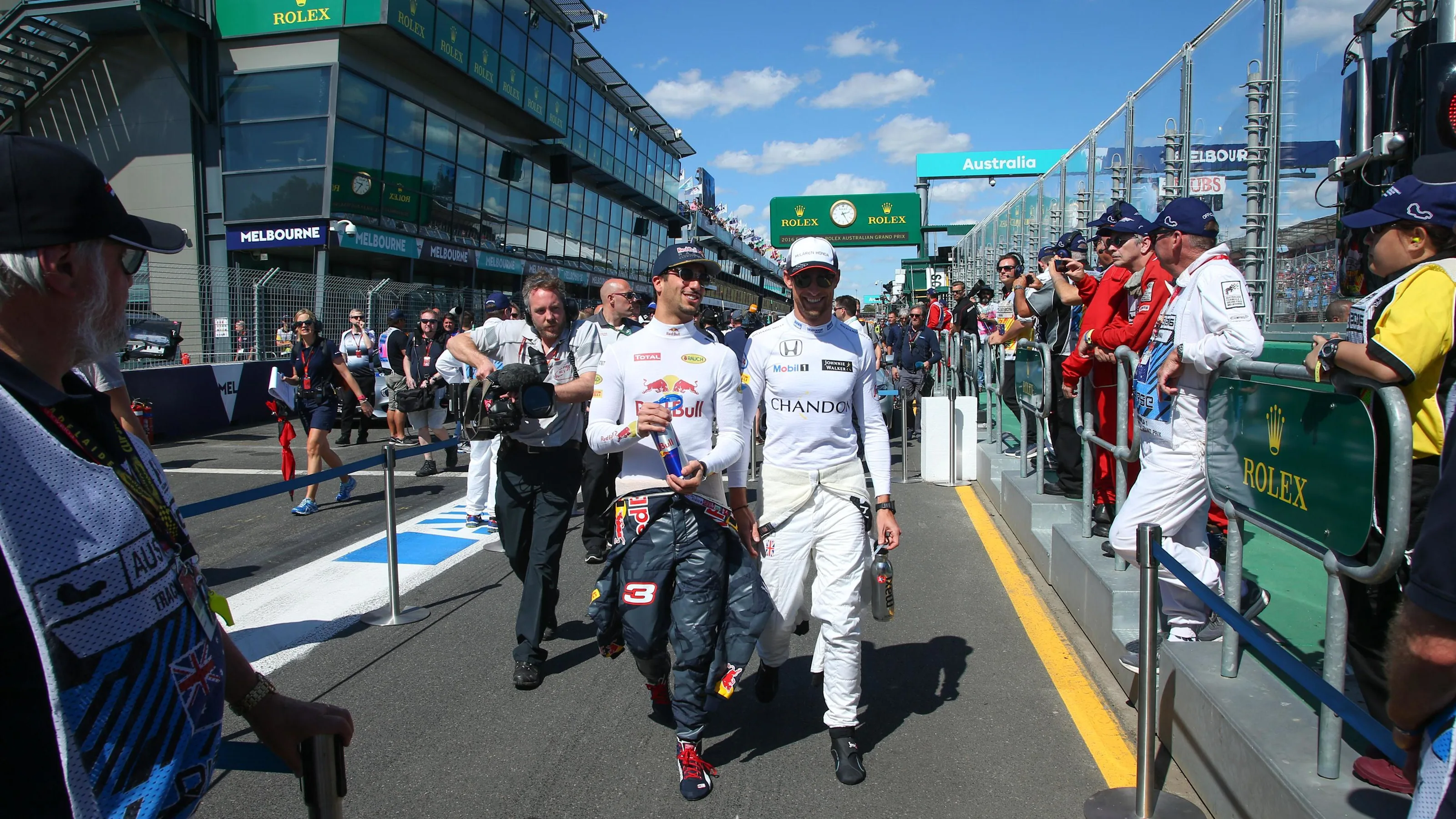 Daniel Ricciardo (AUS) Red Bull Racing and Jenson Button (GBR) McLaren on the drivers parade at