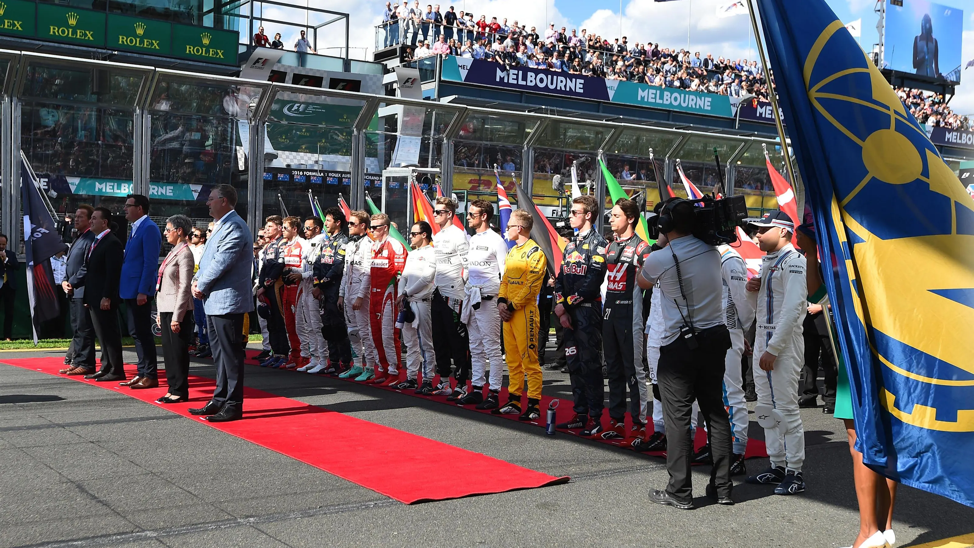 Drivers observe the National Anthem on the grid at Formula One World Championship, Rd1, Australian