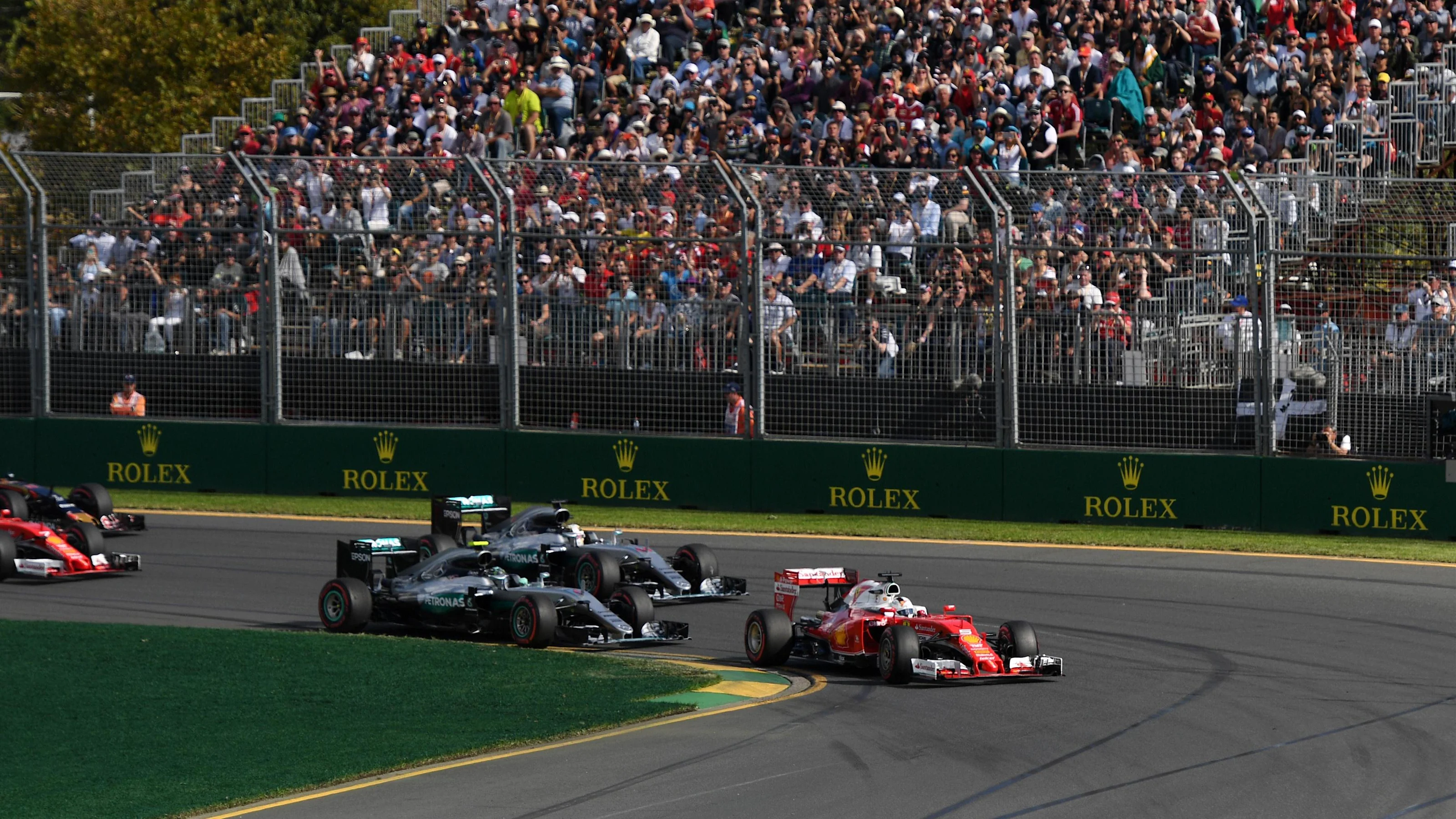 Sebastian Vettel (GER) Ferrari SF16-H leads at the start of the race  at Formula One World