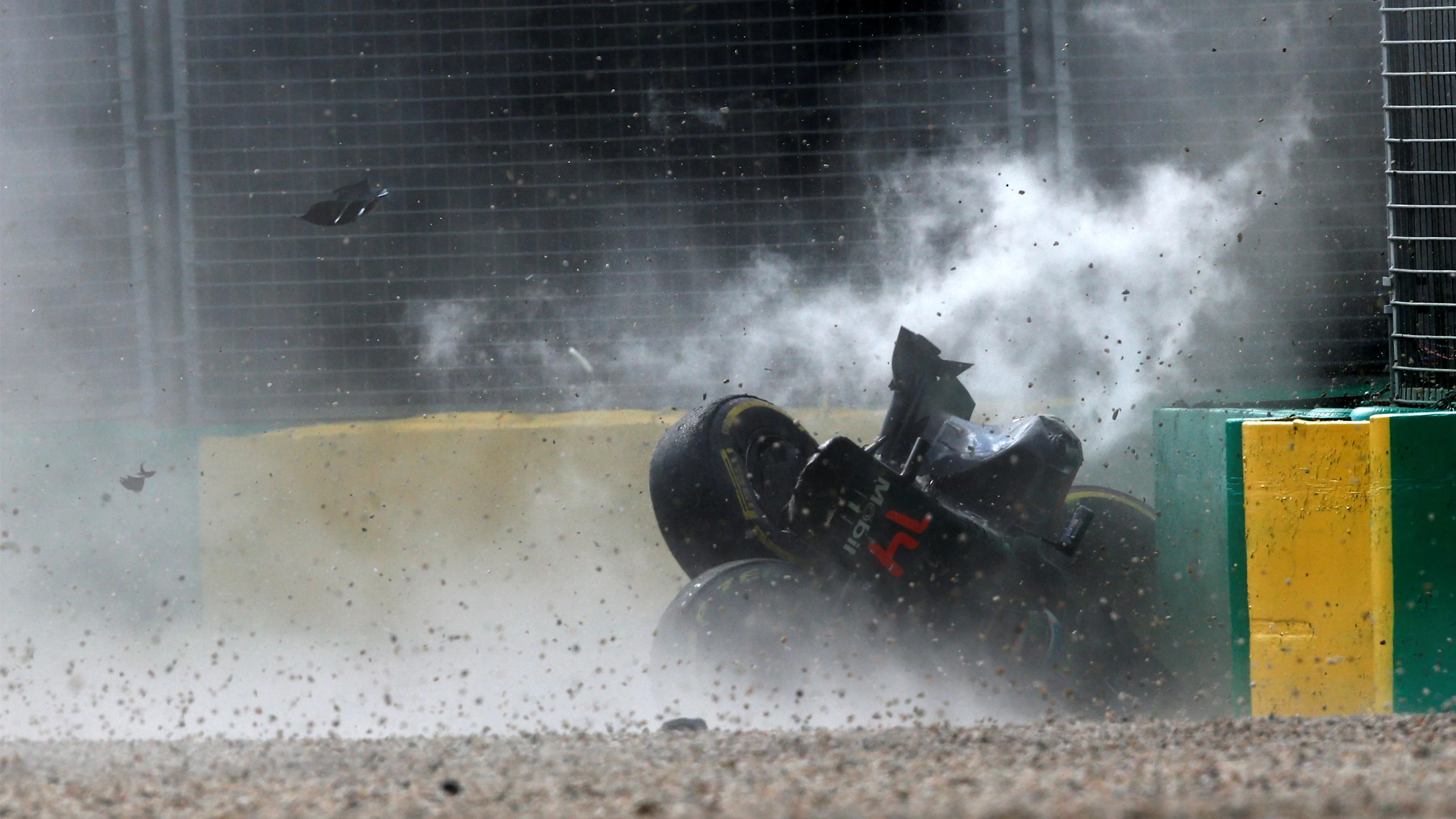 Fernando Alonso (ESP) McLaren MP4-31 crashes out of the race at Formula One World Championship,