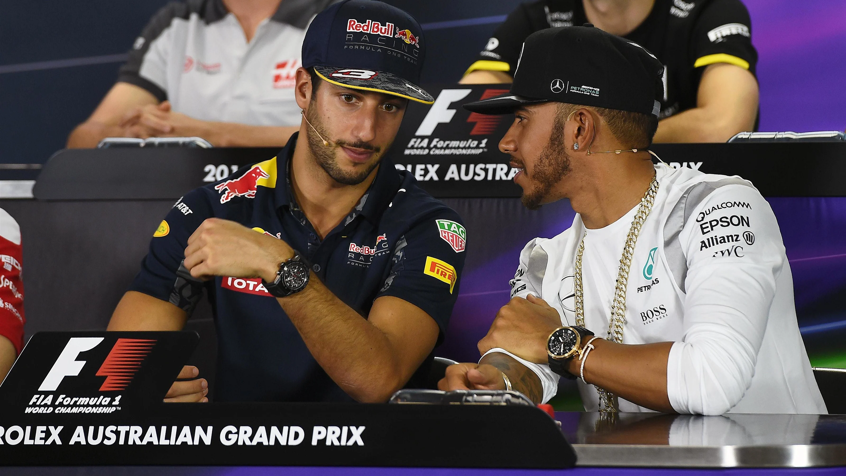 Daniel Ricciardo (AUS) Red Bull Racing and Lewis Hamilton (GBR) Mercedes AMG F1 in the press