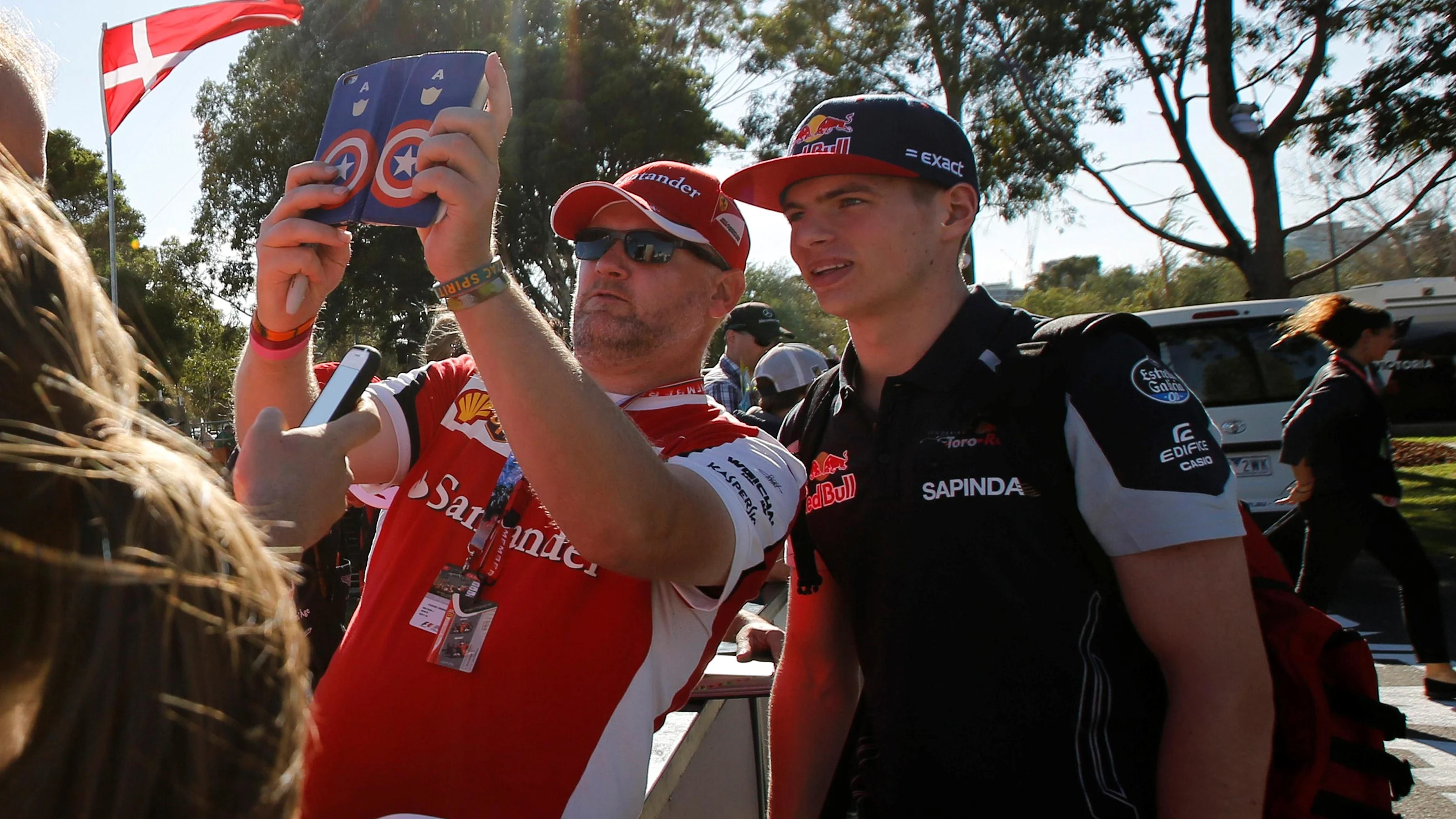 Max Verstappen (NDL) Scuderia Toro Rosso poses fro a selfie with a fan at Formula One World