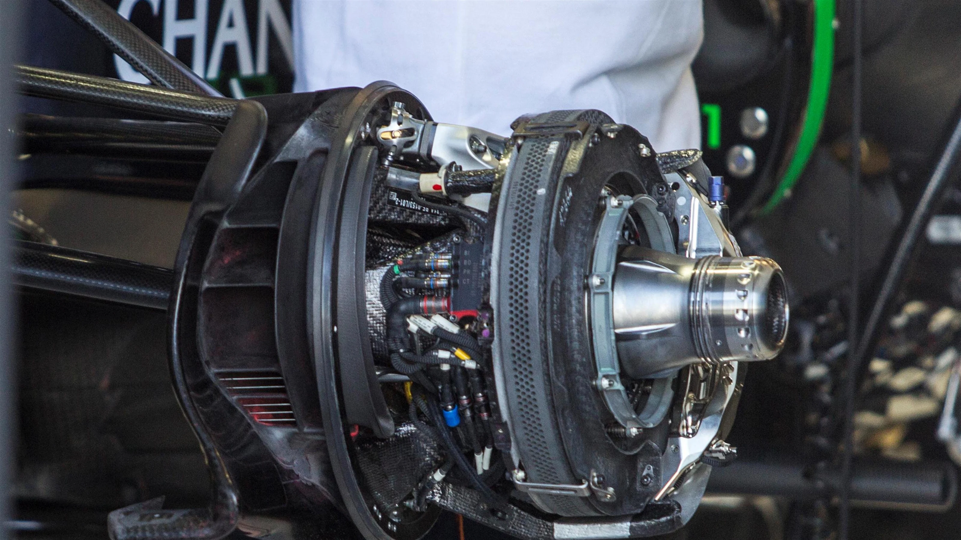 McLaren MP4-31 front brake and wheel hub at Formula One World Championship, Rd1, Australian Grand