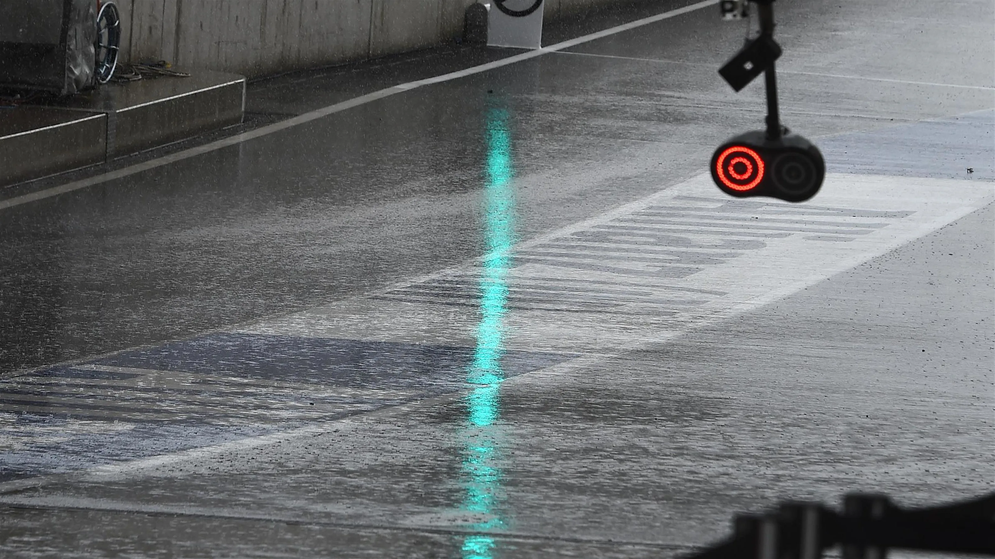 Wet track at Formula One World Championship, Rd9, Austrian Grand Prix, Practice, Spielberg,