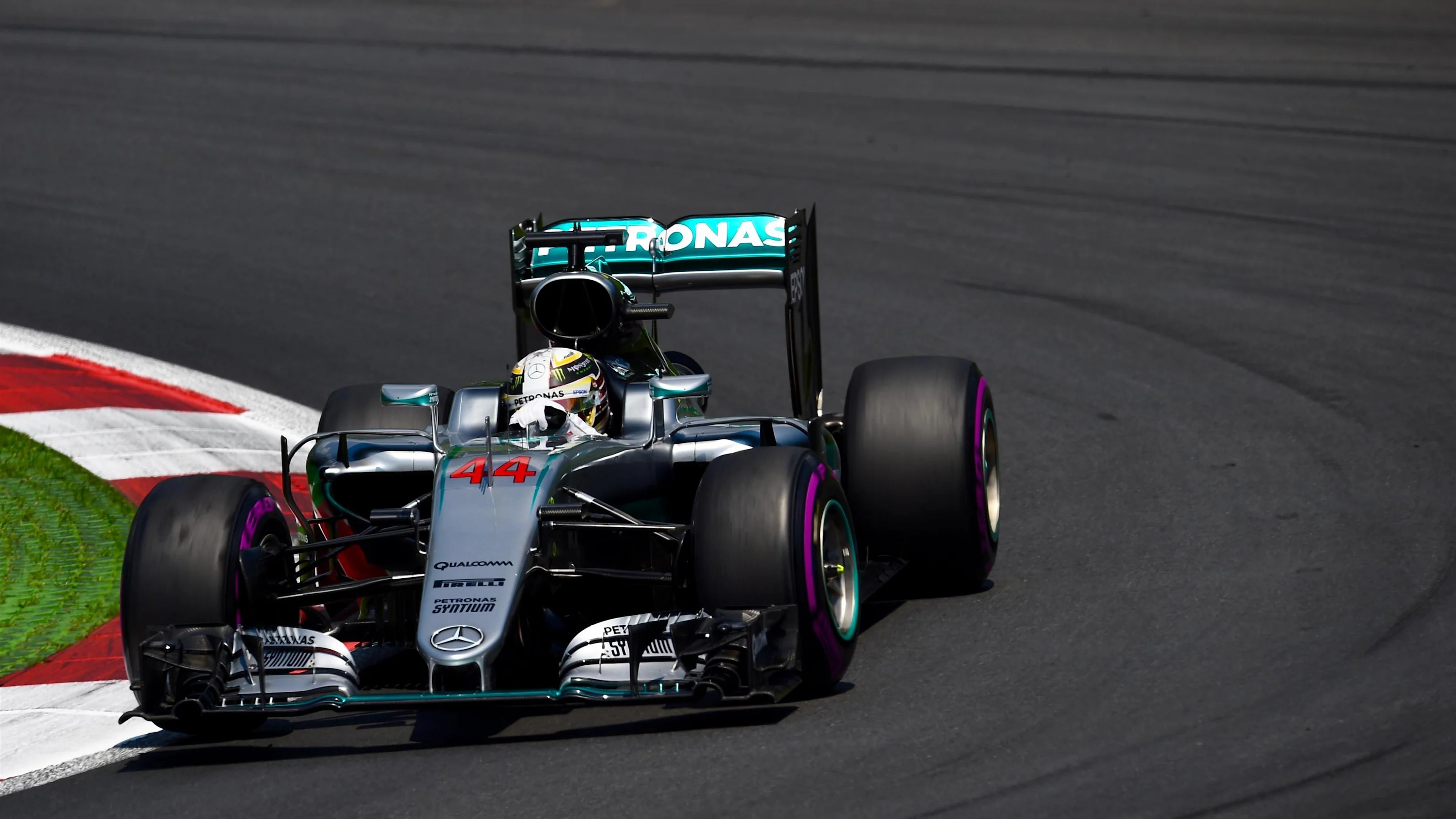 Lewis Hamilton (GBR) Mercedes-Benz F1 W07 Hybrid at Formula One World Championship, Rd9, Austrian