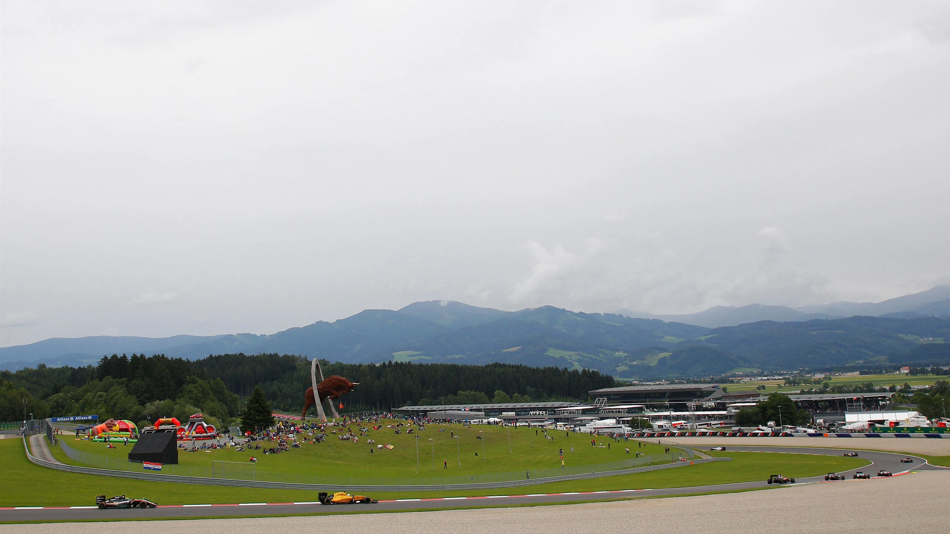 Kevin Magnussen (DEN) Renault Sport F1 Team RS16 at Formula One World Championship, Rd9, Austrian