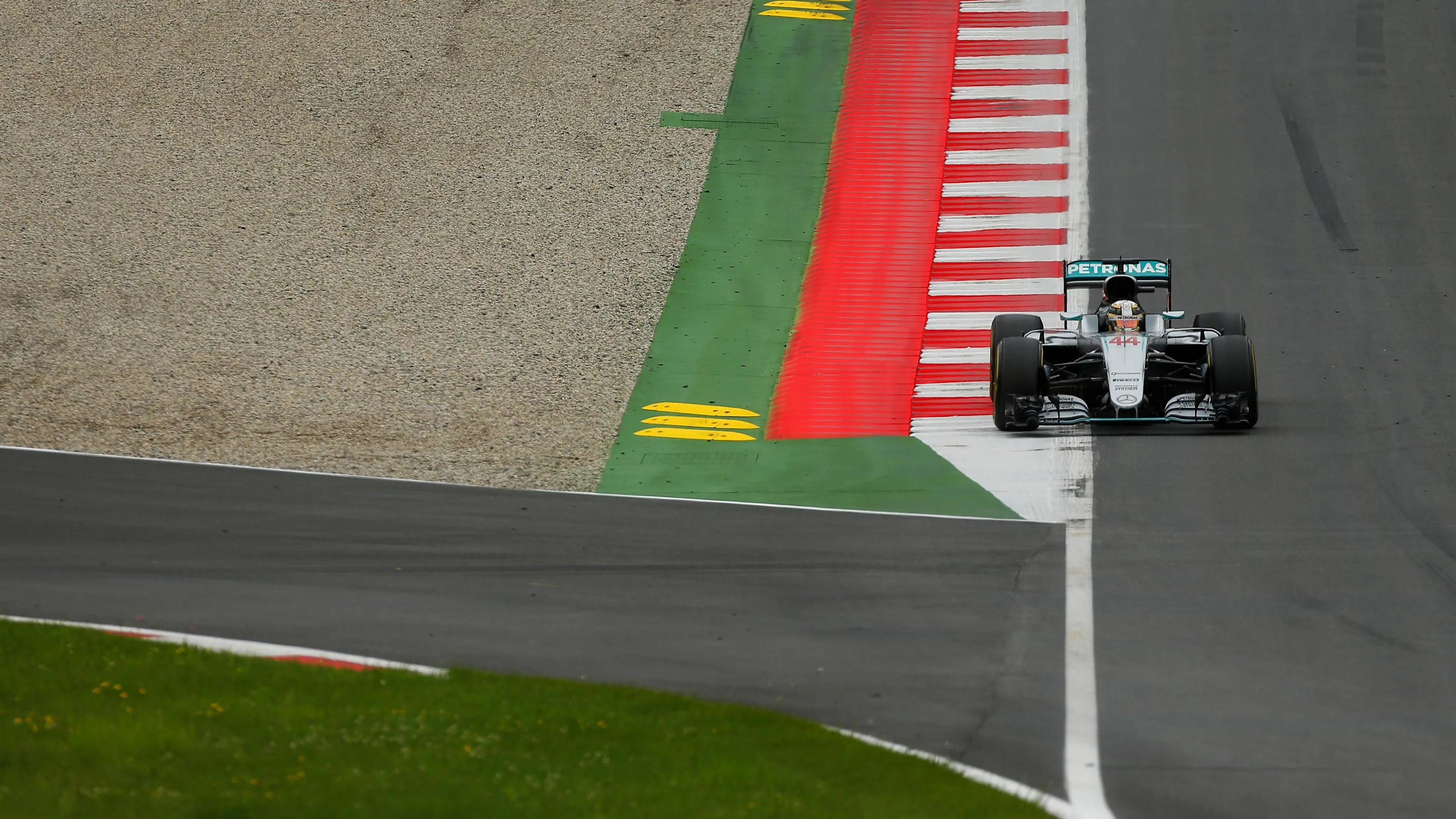 Lewis Hamilton (GBR) Mercedes-Benz F1 W07 Hybrid at Formula One World Championship, Rd9, Austrian