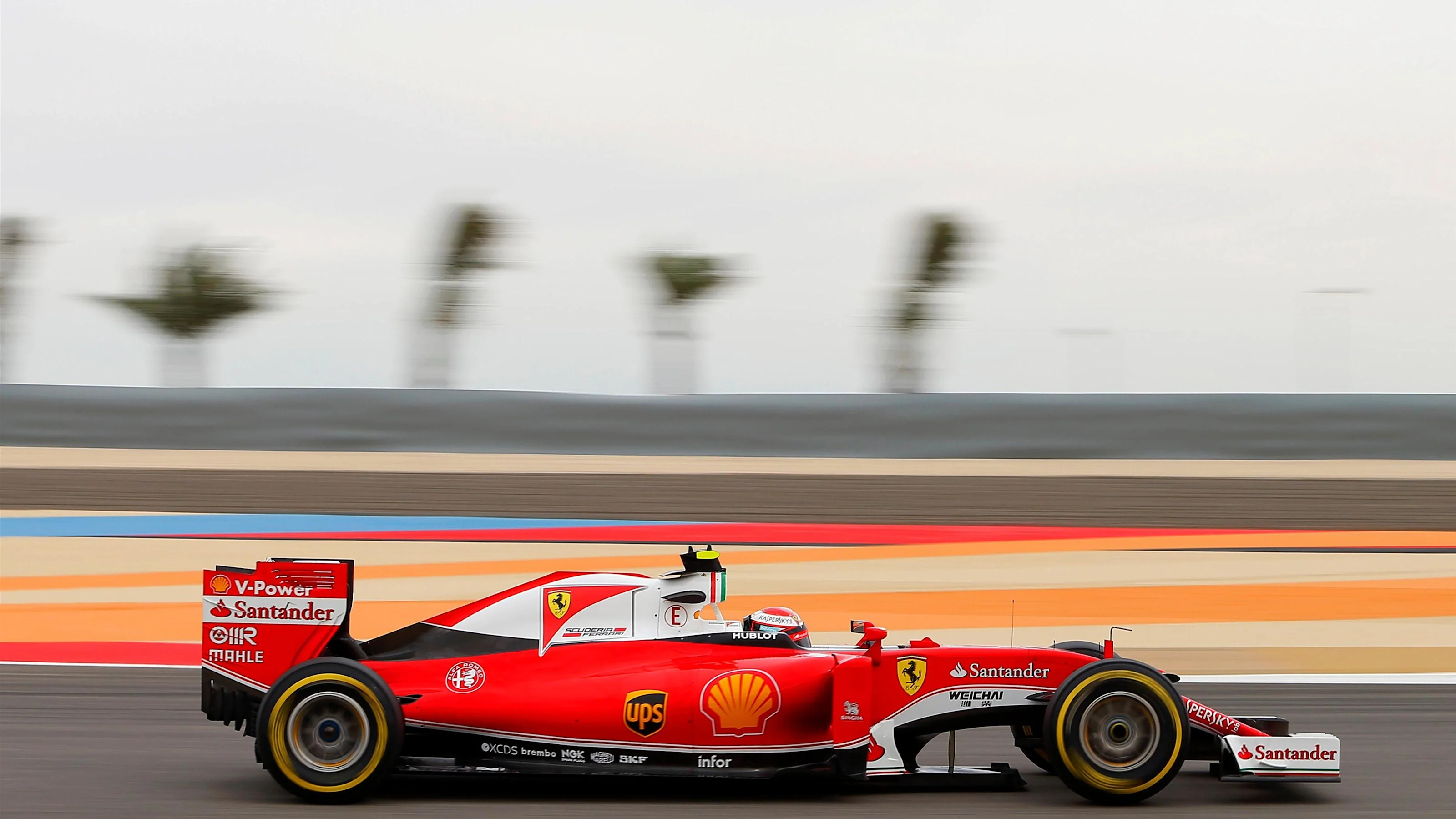 Kimi Raikkonen (FIN) Ferrari SF16-H at Formula One World Championship, Rd2, Bahrain Grand Prix