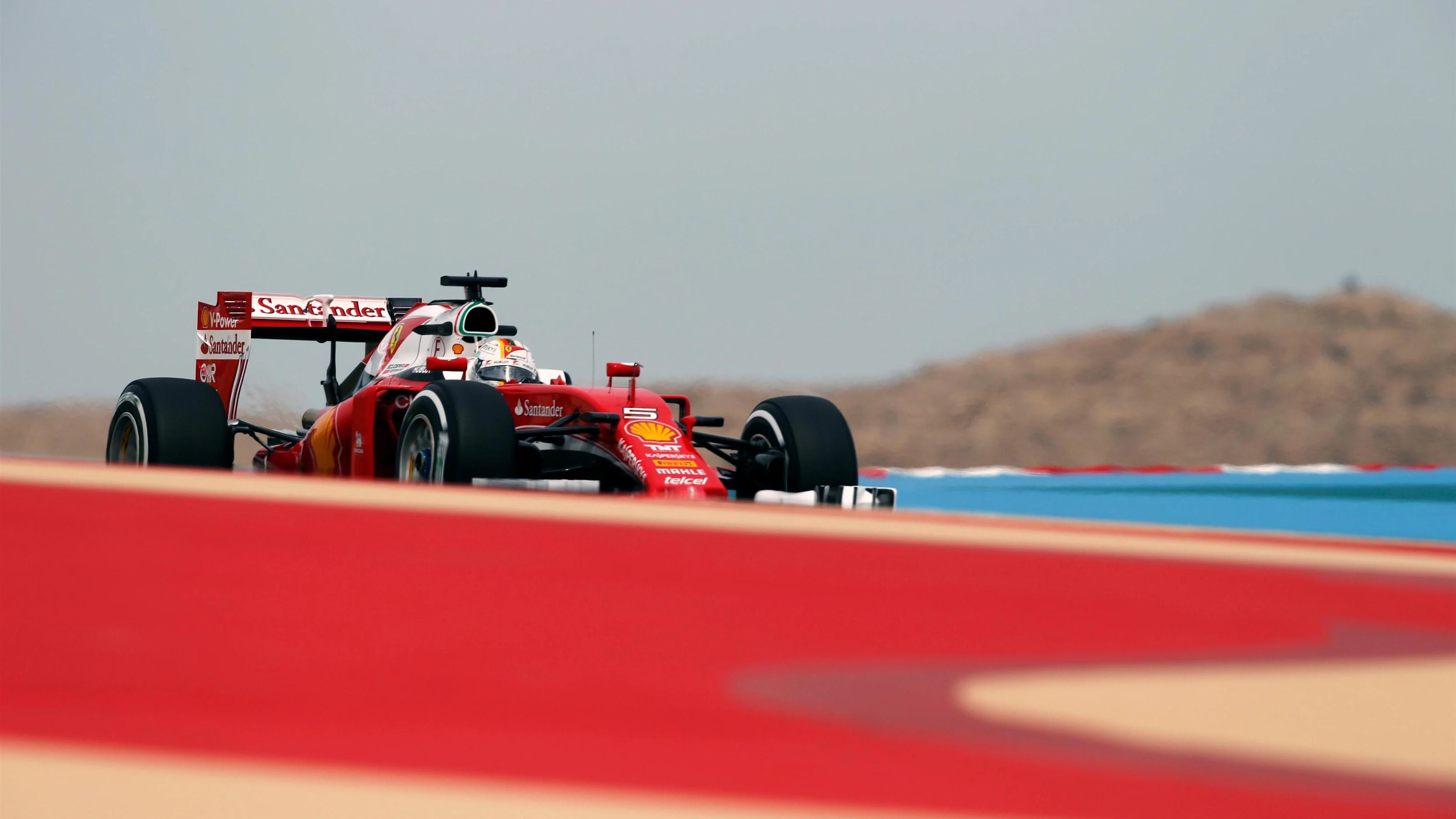 Sebastian Vettel (GER) Ferrari SF16-H at Formula One World Championship, Rd2, Bahrain Grand Prix