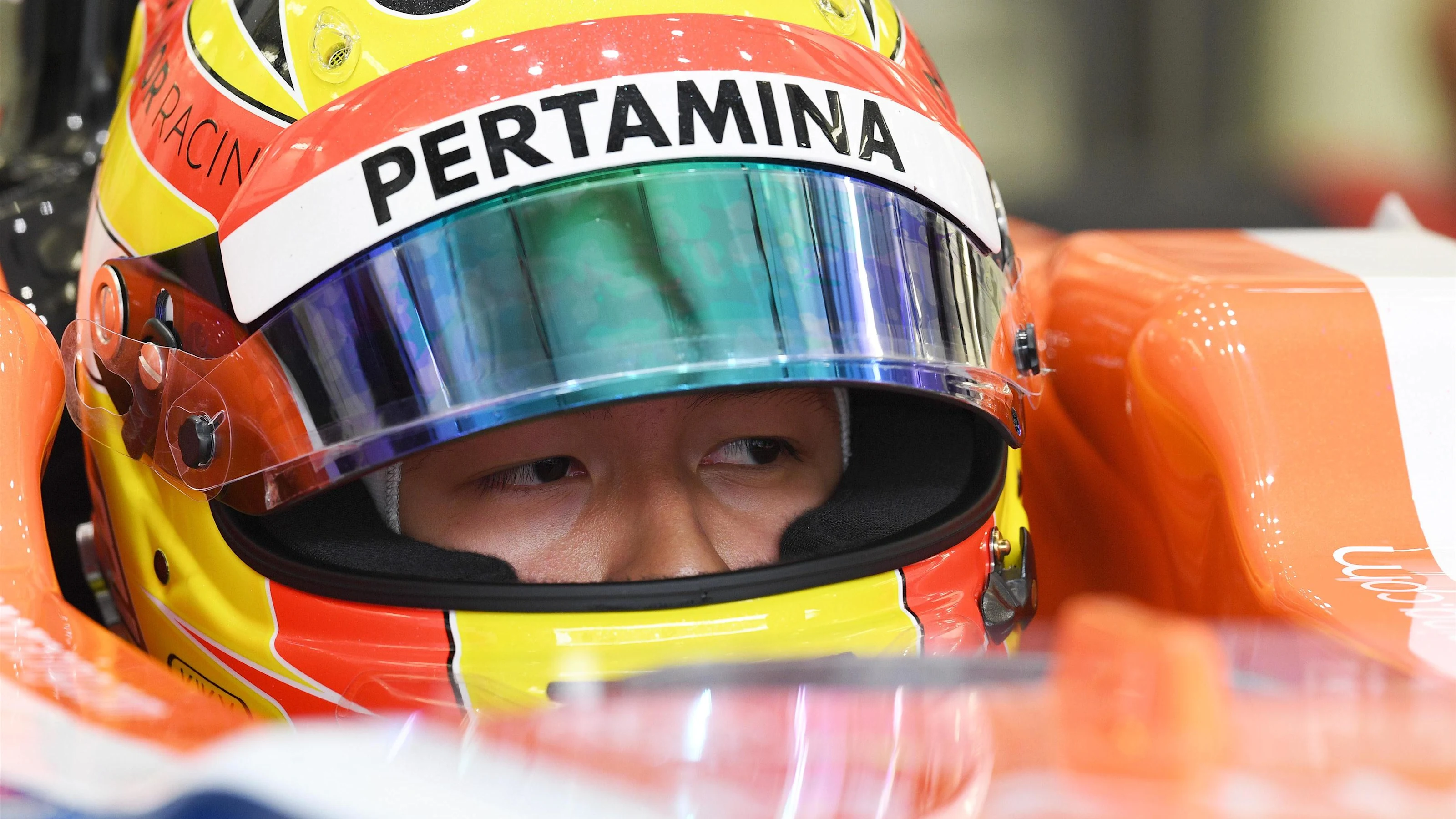 Rio Haryanto (IDN) Manor Racing MRT05 at Formula One World Championship, Rd2, Bahrain Grand Prix