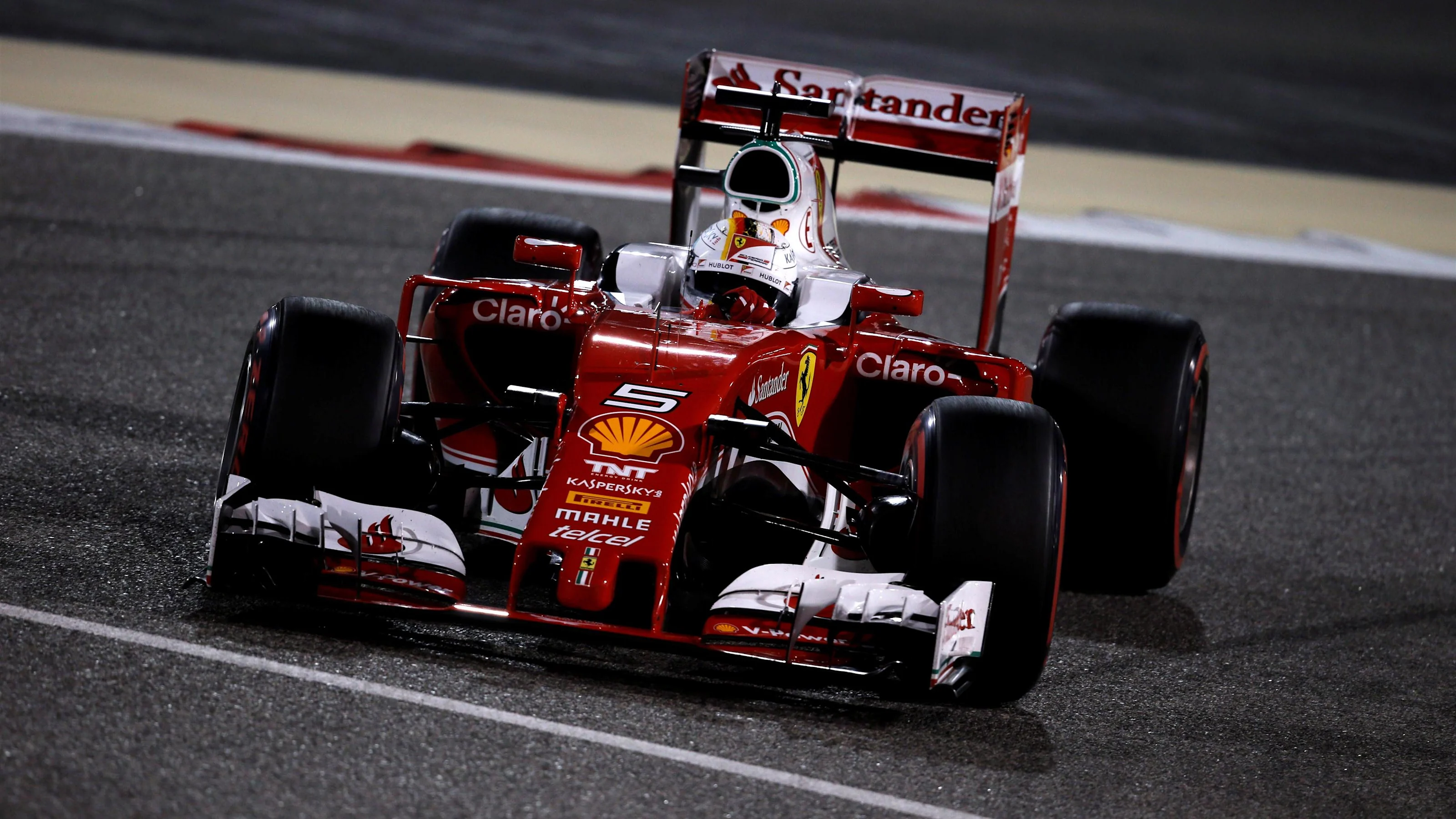 Sebastian Vettel (GER) Ferrari SF16-H at Formula One World Championship, Rd2, Bahrain Grand Prix