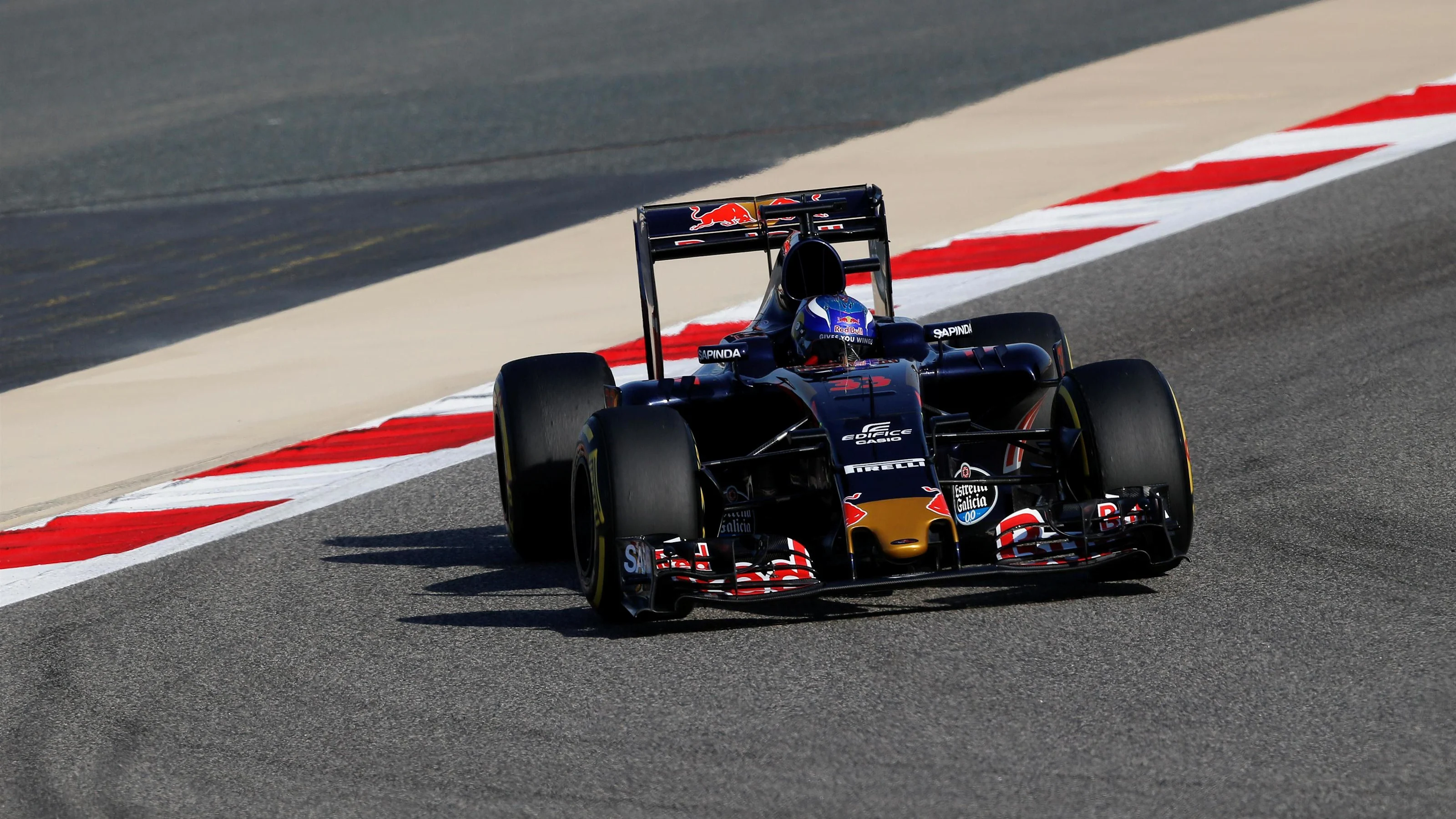 Max Verstappen (NED) Scuderia Toro Rosso STR11 at Formula One World Championship, Rd2, Bahrain
