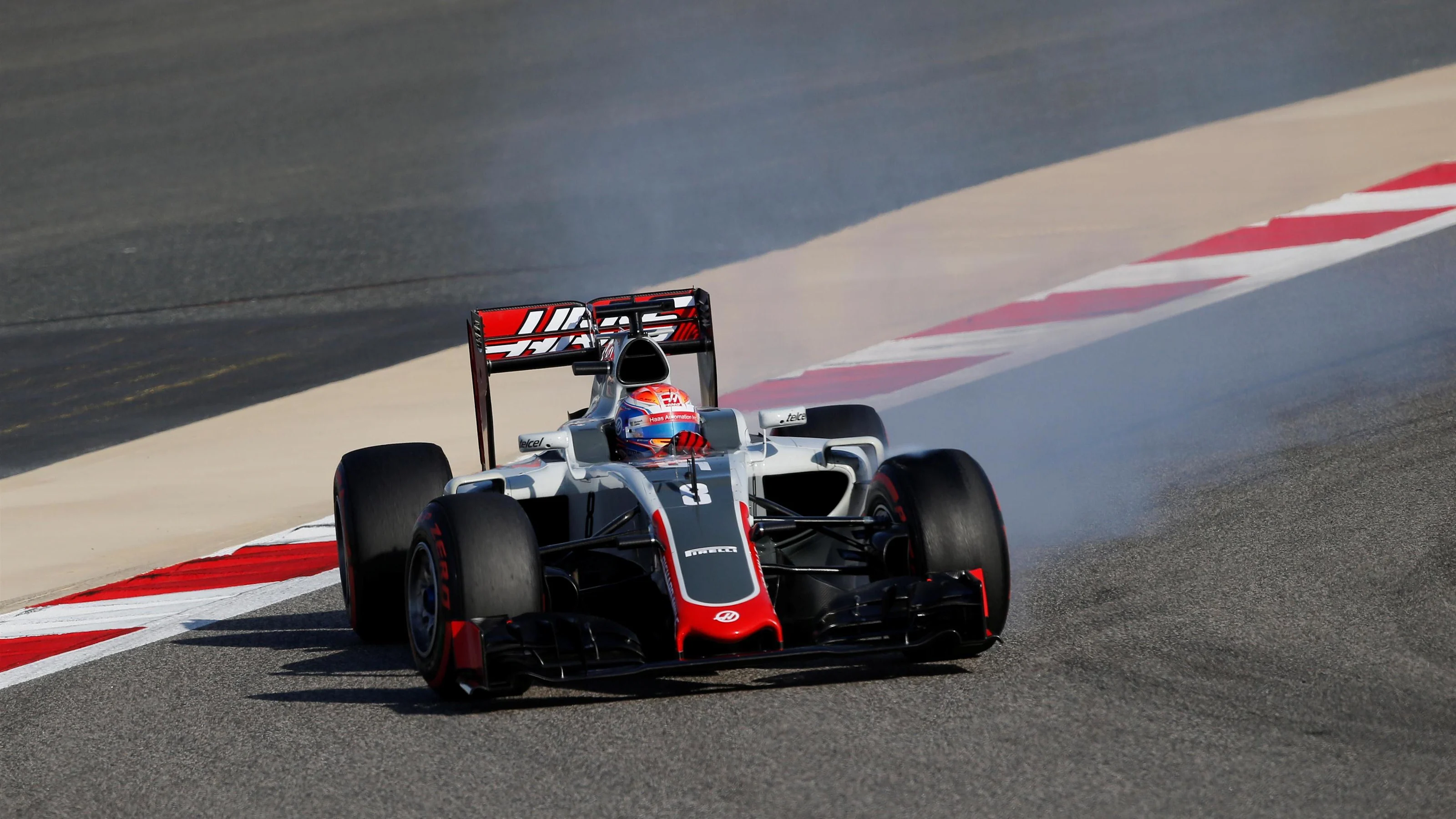 Romain Grosjean (FRA) Haas VF-16 at Formula One World Championship, Rd2, Bahrain Grand Prix