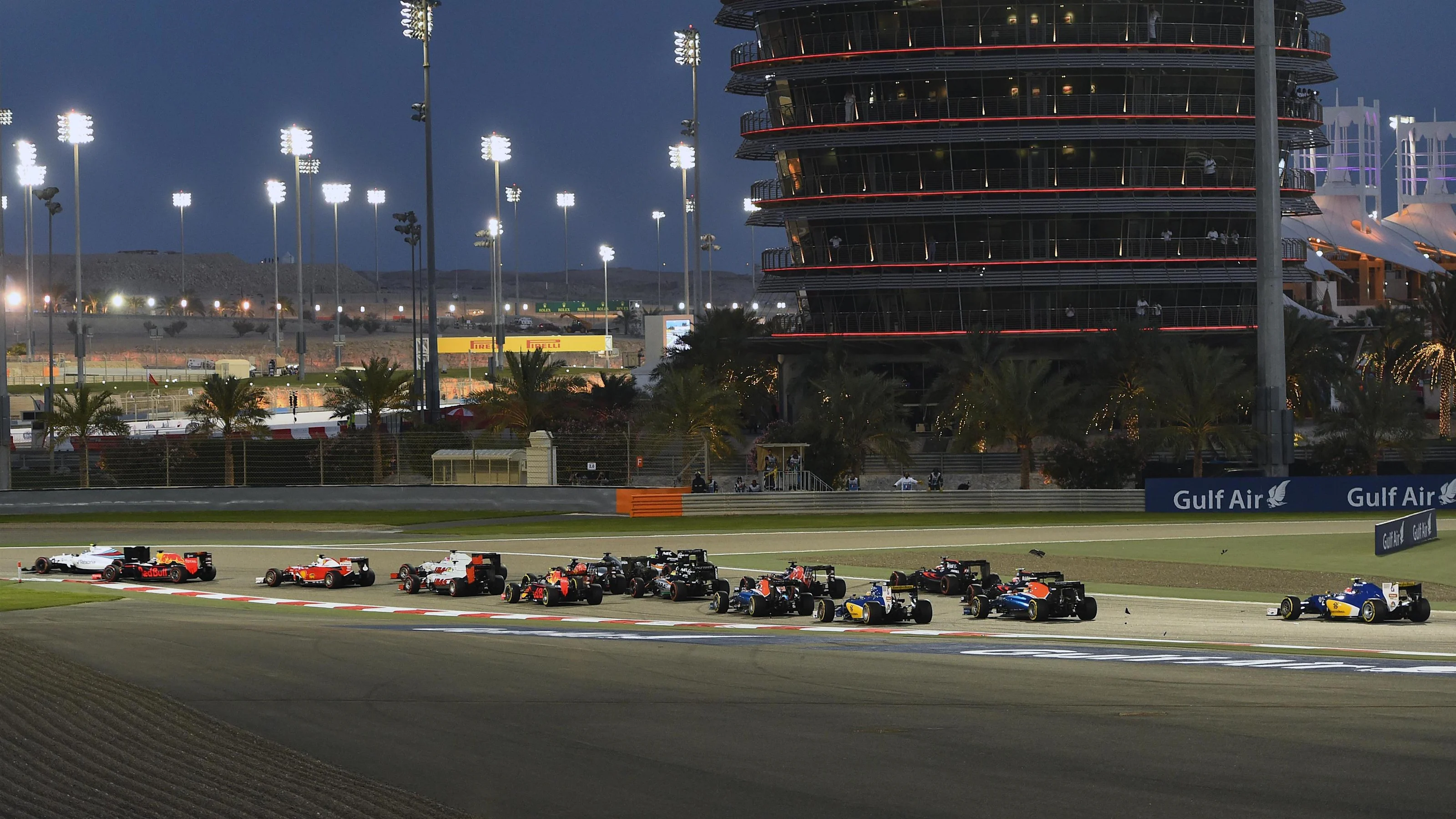 The start of the race at the start of the race at Formula One World Championship, Rd2, Bahrain