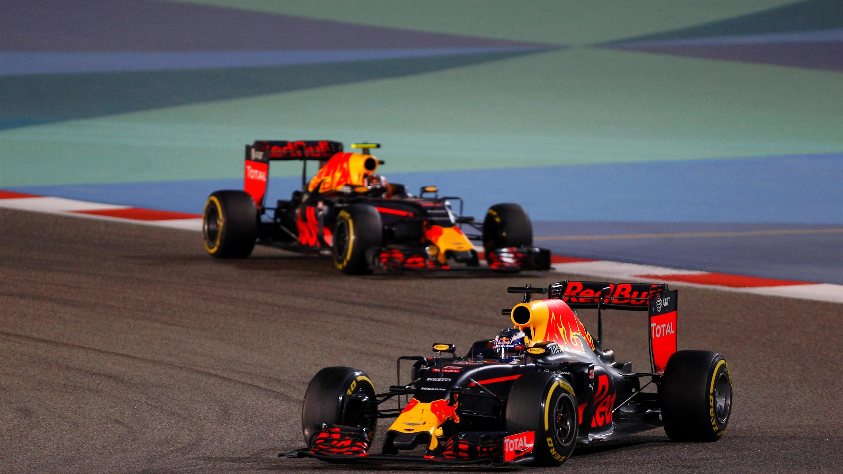 Daniel Ricciardo (AUS) Red Bull Racing RB12 leads Daniil Kvyat (RUS) Red Bull Racing RB12 at
