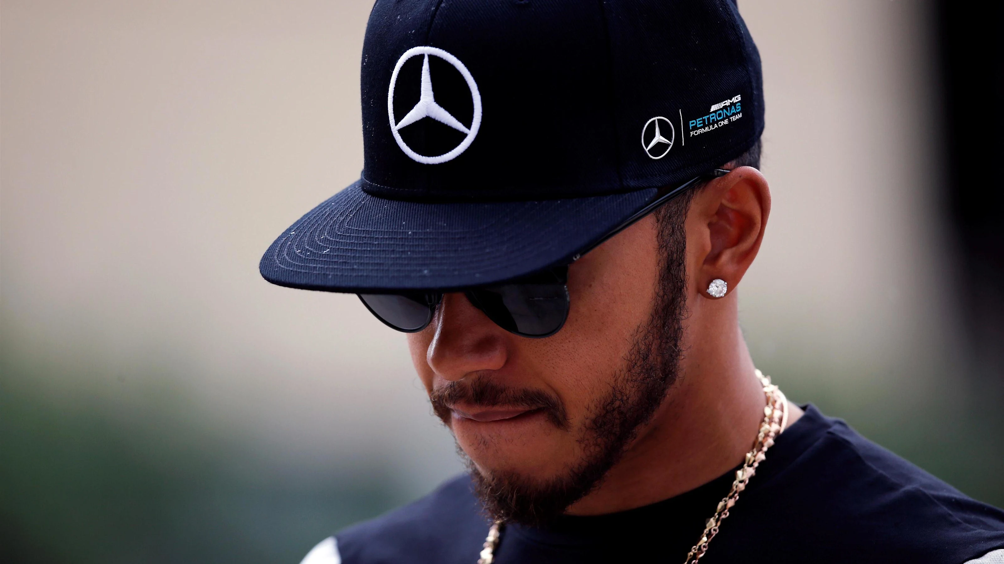 Lewis Hamilton (GBR) Mercedes AMG F1 at Formula One World Championship, Rd2, Bahrain Grand Prix