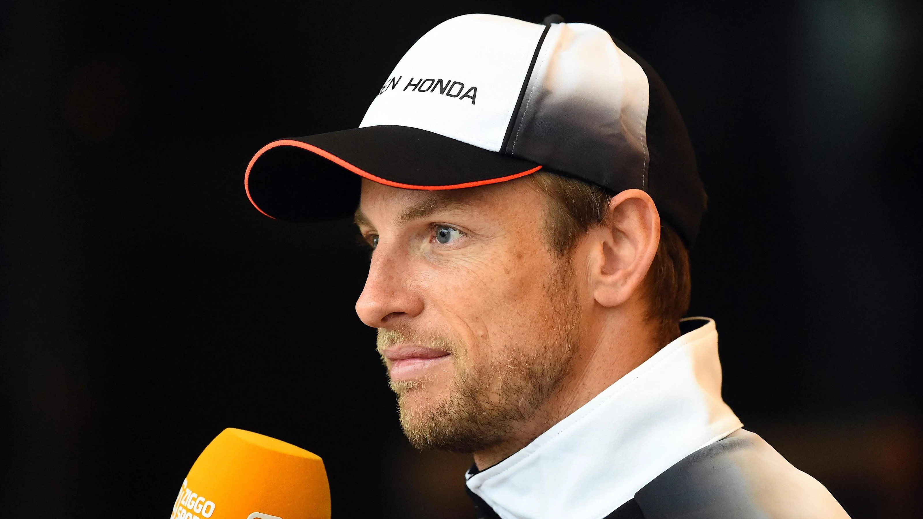 Jenson Button (GBR) McLaren at Formula One World Championship, Rd2, Bahrain Grand Prix