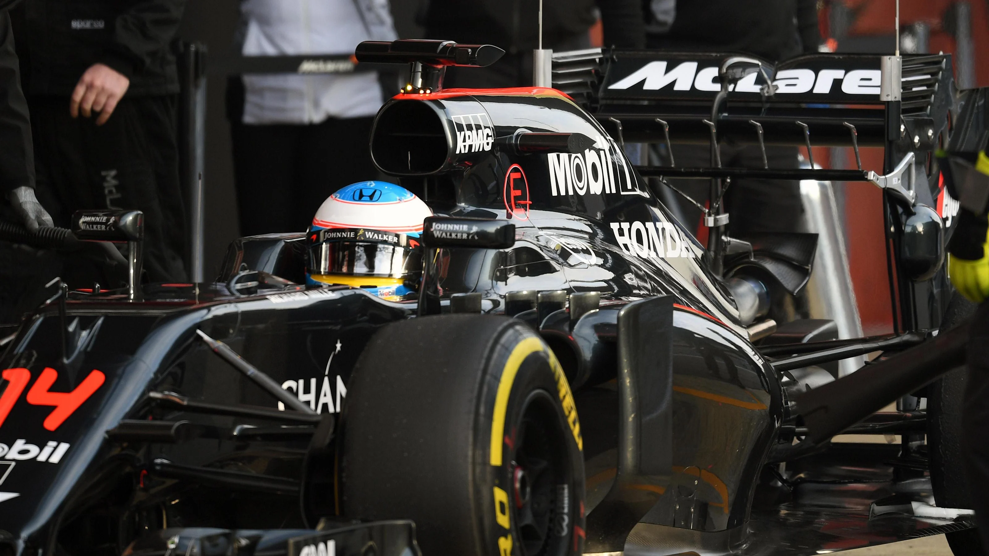 Fernando Alonso (ESP) McLaren MP4-31 at Formula One Testing, Day Four, Barcelona, Spain, Thursday