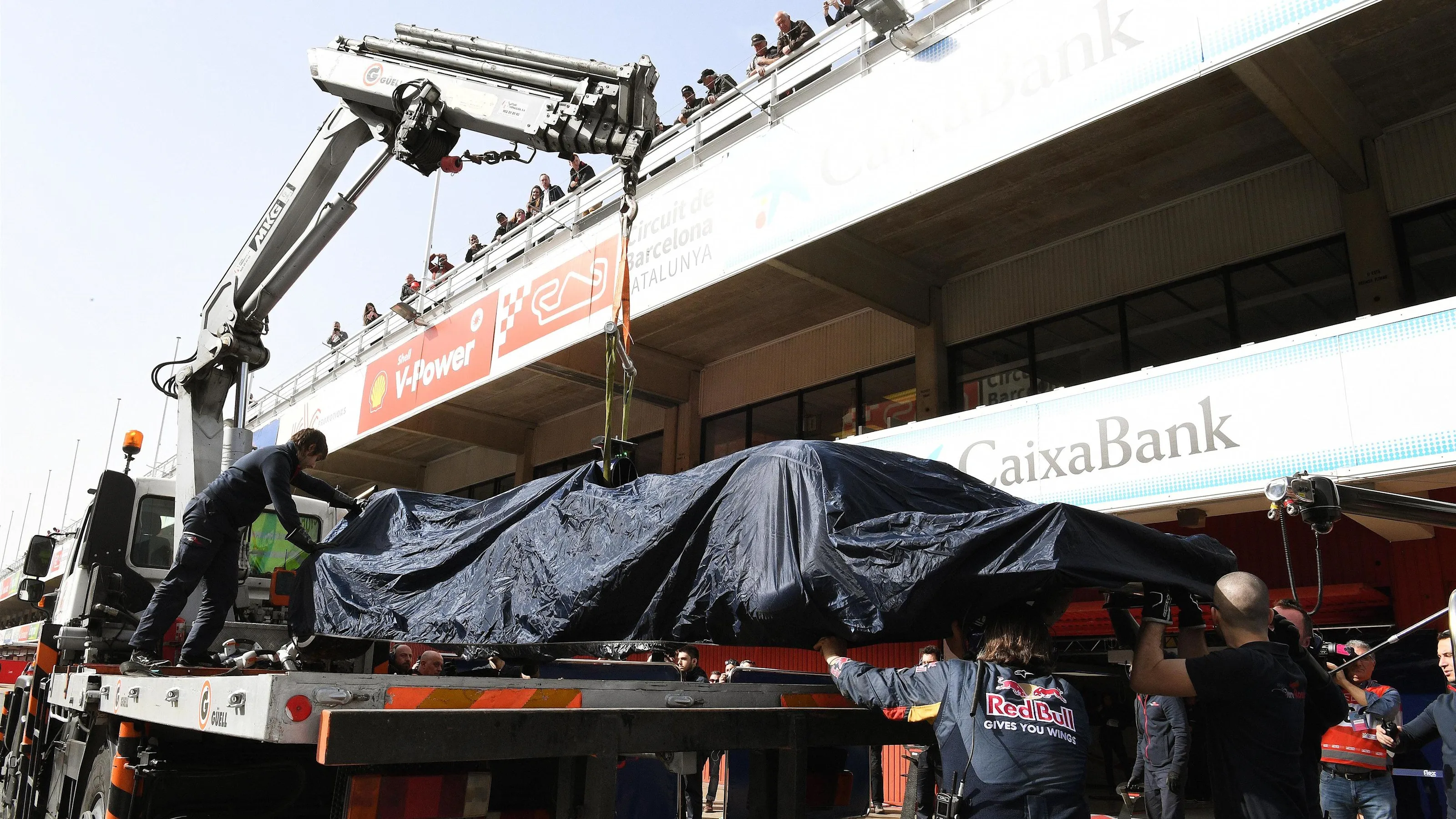 The car of Max Verstappen (NED) Scuderia Toro Rosso STR11 is recovered to the pits at Formula One