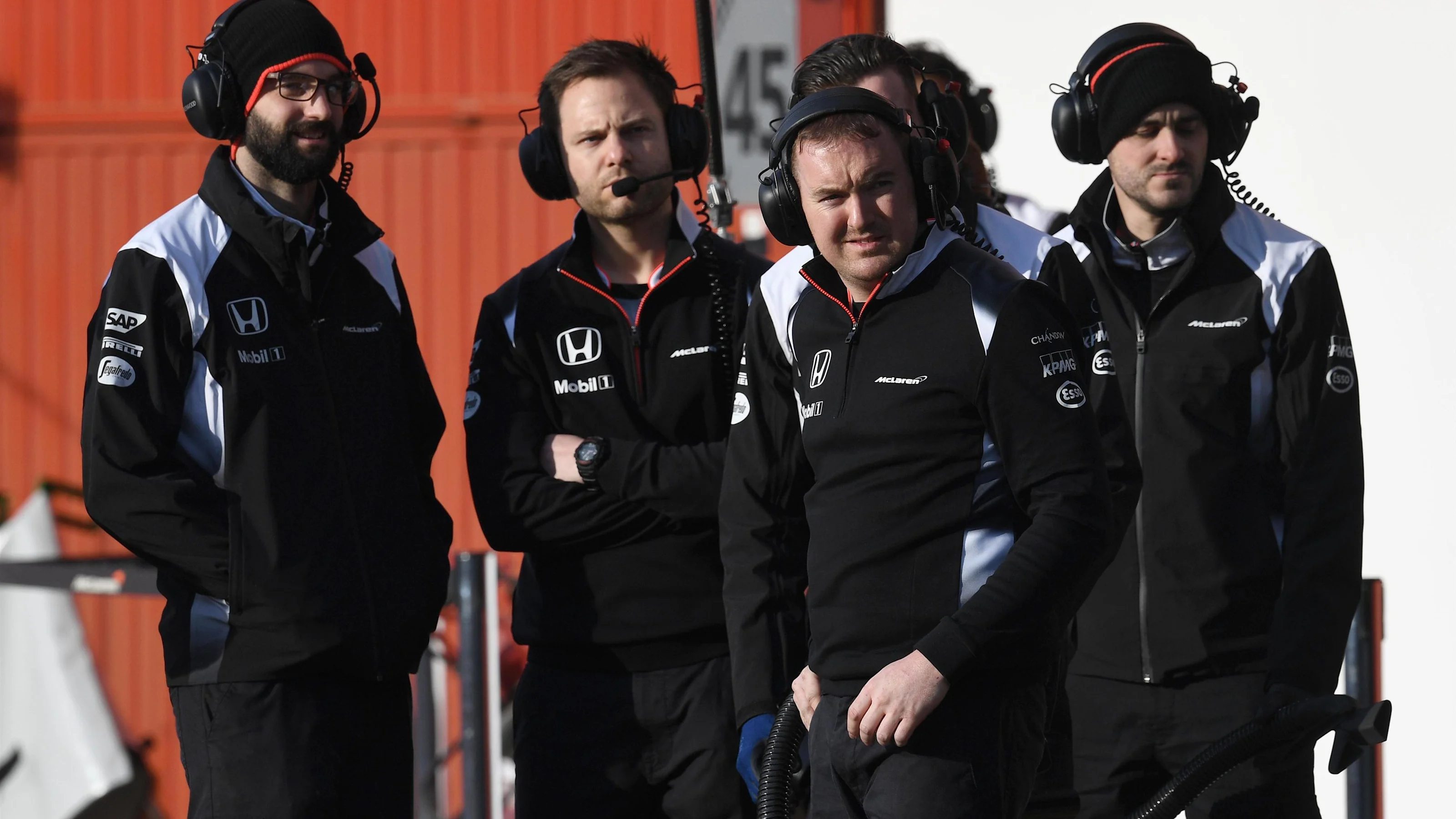 McLaren mechanics at Formula One Testing, Day Three, Barcelona, Spain, Wednesday 24 February 2016.