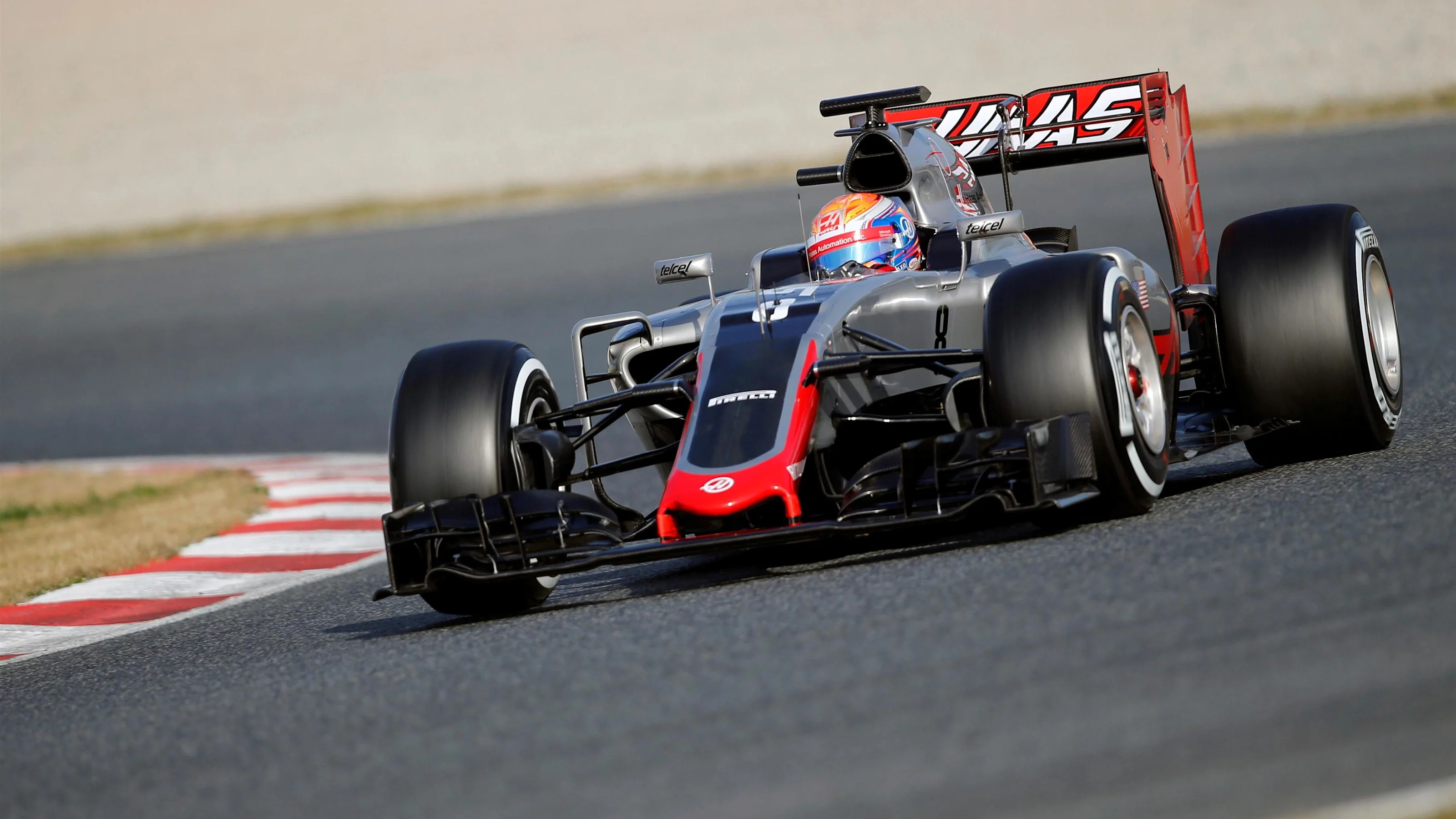 Romain Grosjean (FRA) Haas VF-16 at Formula One Testing, Day Three, Barcelona, Spain, Wednesday 24