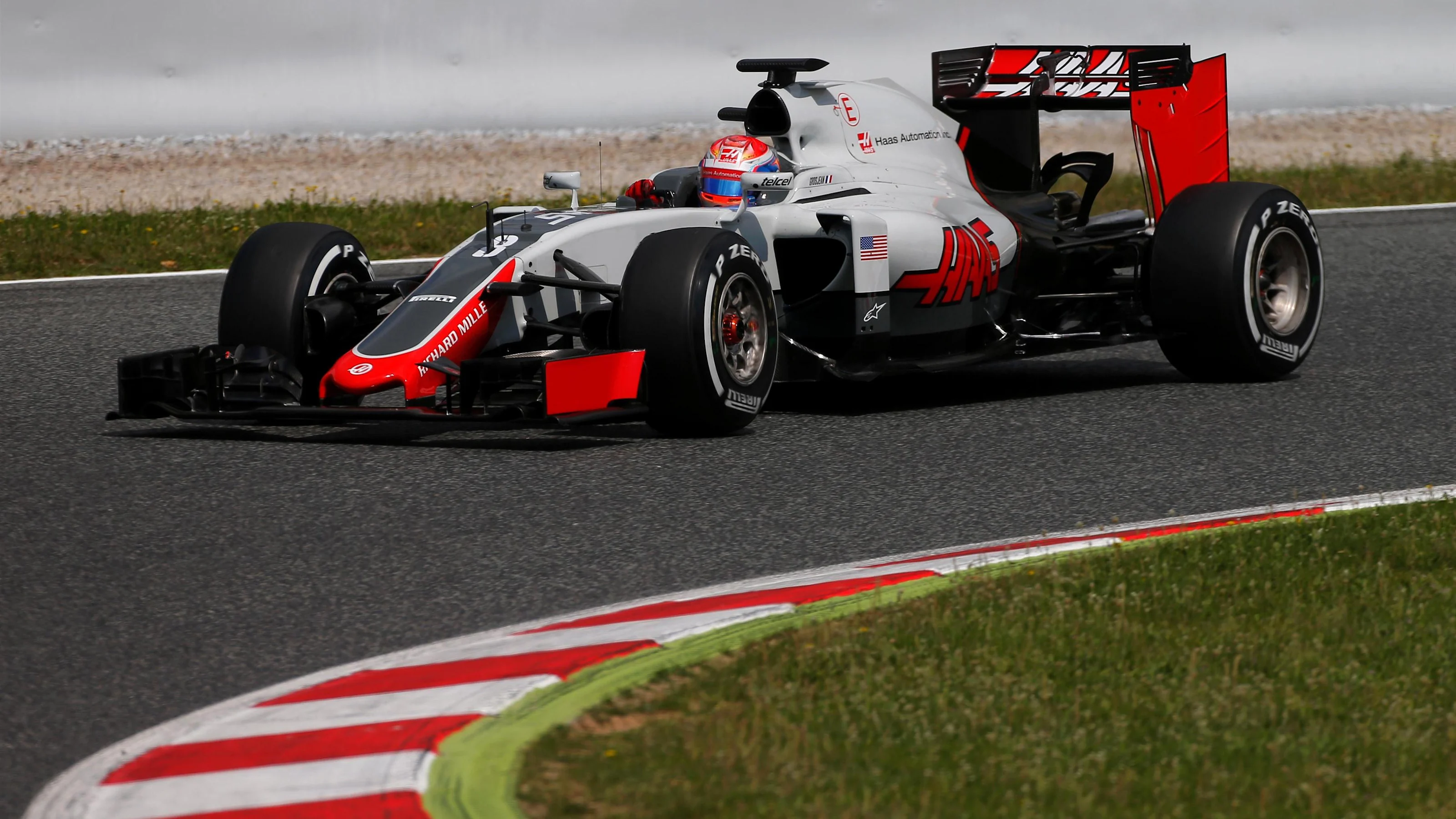 Romain Grosjean (FRA) Haas VF-16 at Formula One Testing, Day One, Barcelona, Spain, 17 May 2016.