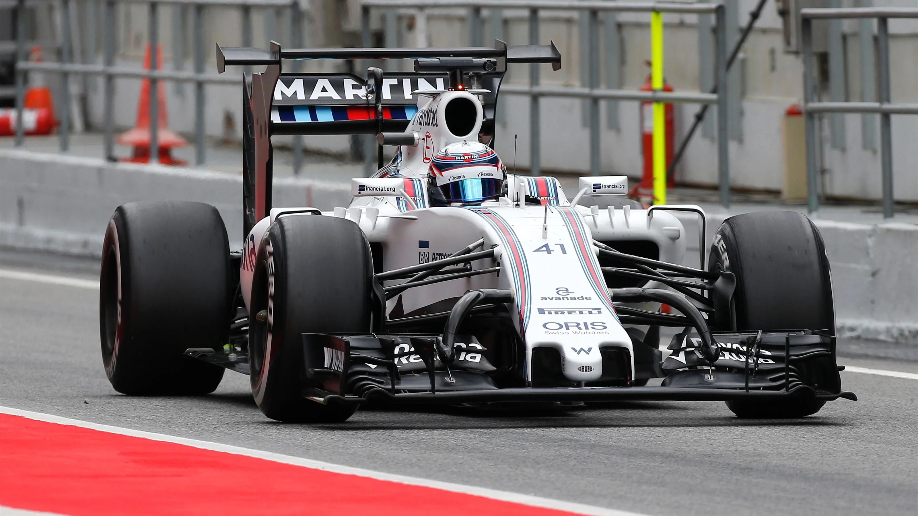 Alex Lynn (GBR) Williams FW38 with new rear wing at Formula One Testing, Day One, Barcelona, Spain,