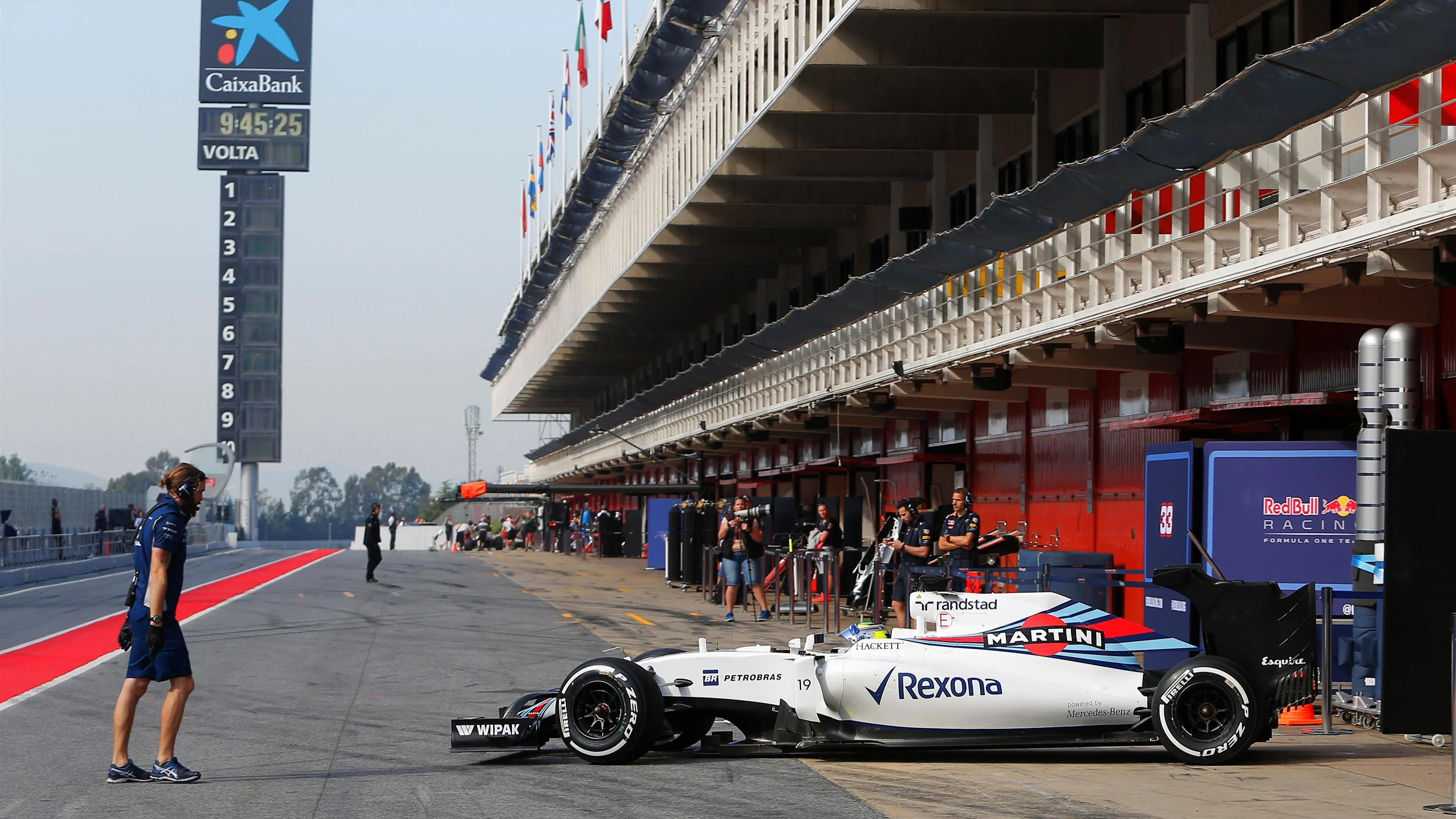 Felipe Massa (BRA) Williams FW38 at Formula One Testing, Day Two, Barcelona, Spain, 18 May 2016.