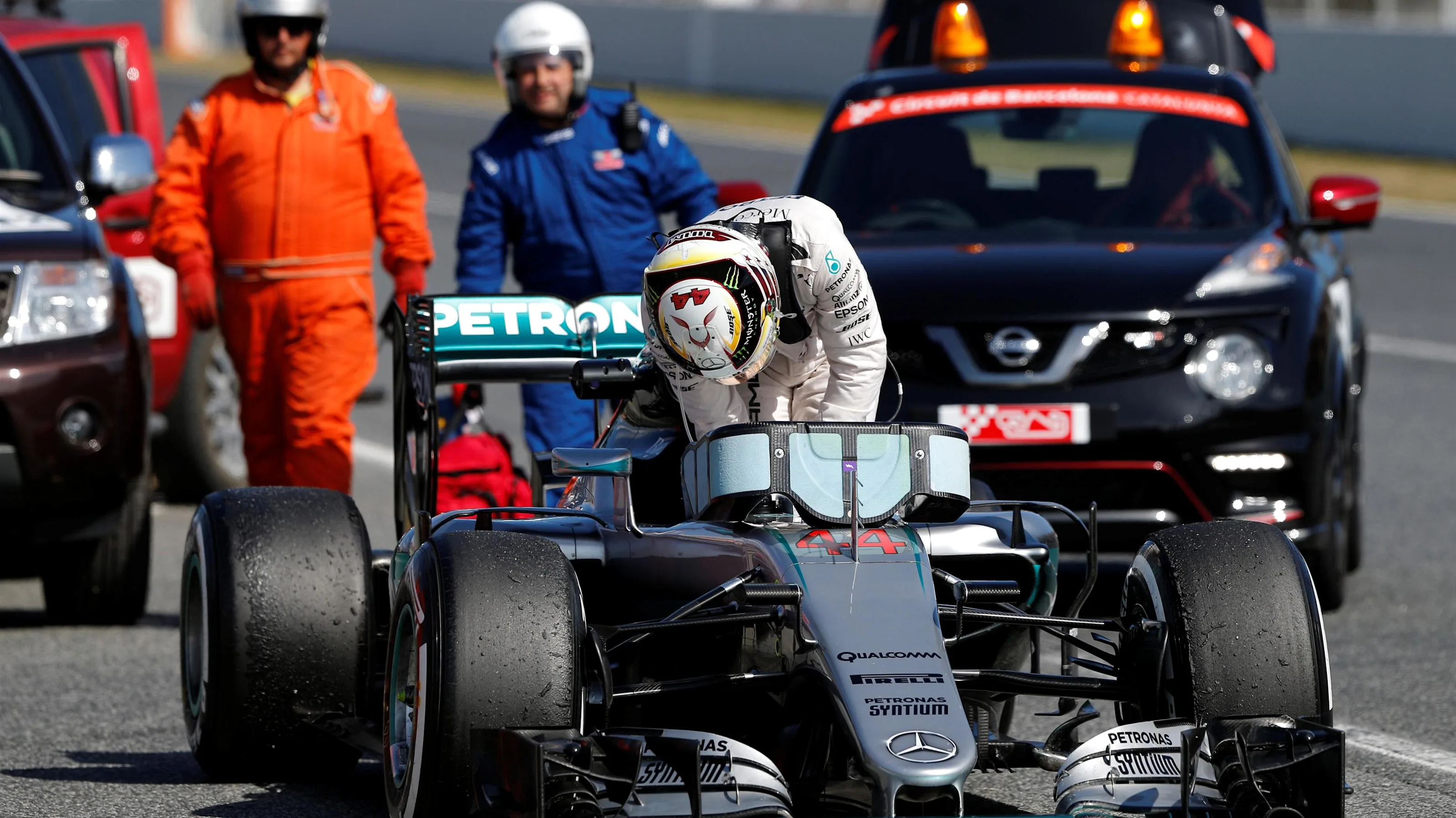 Lewis Hamilton (GBR) Mercedes-Benz F1 W07 Hybrid stops at pit lane exit at Formula One Testing, Day