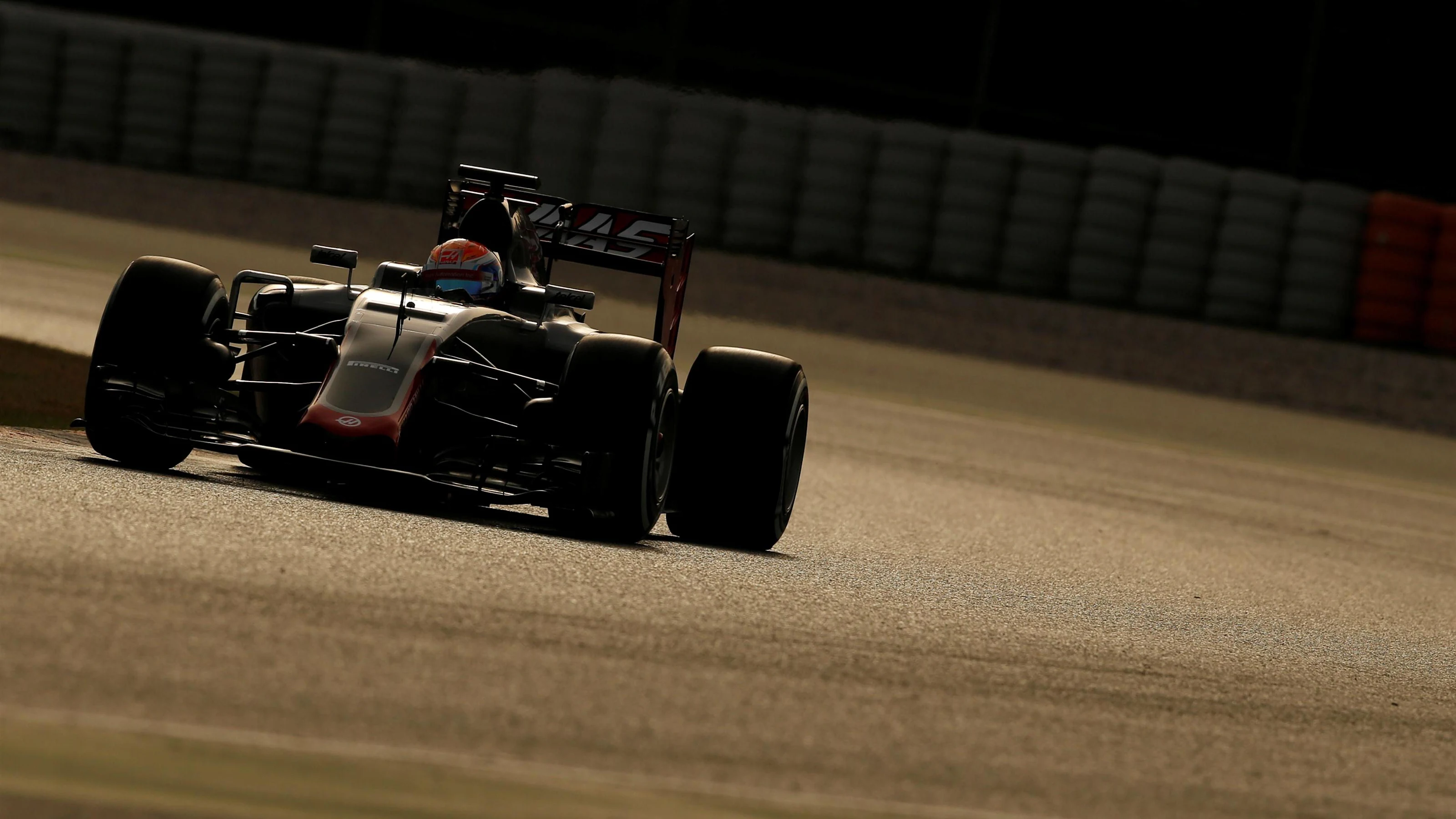 Romain Grosjean (FRA) Haas VF-16 at Formula One Testing, Day Three, Barcelona, Spain, Thursday 3