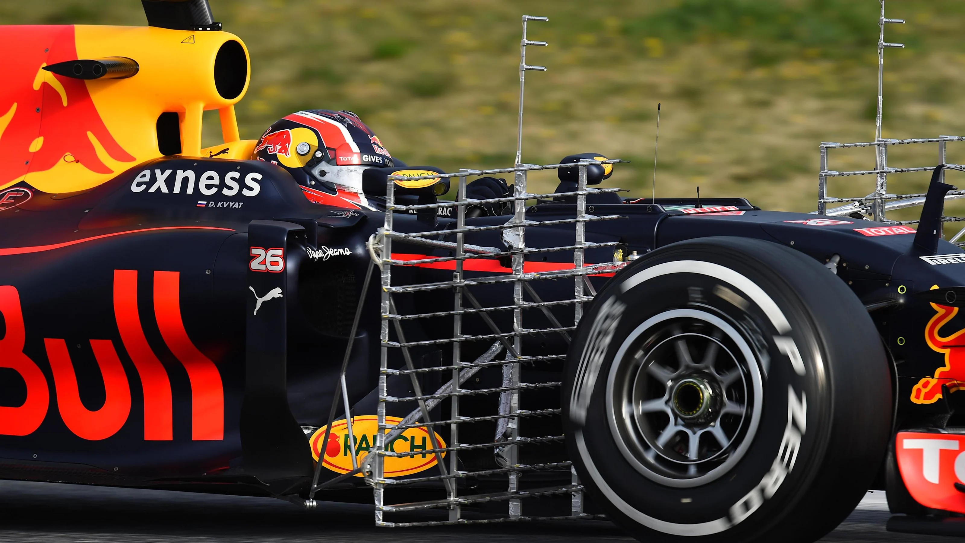 Daniil Kvyat (RUS) Red Bull Racing RB12 with aero sensors at Formula One Testing, Day Three,