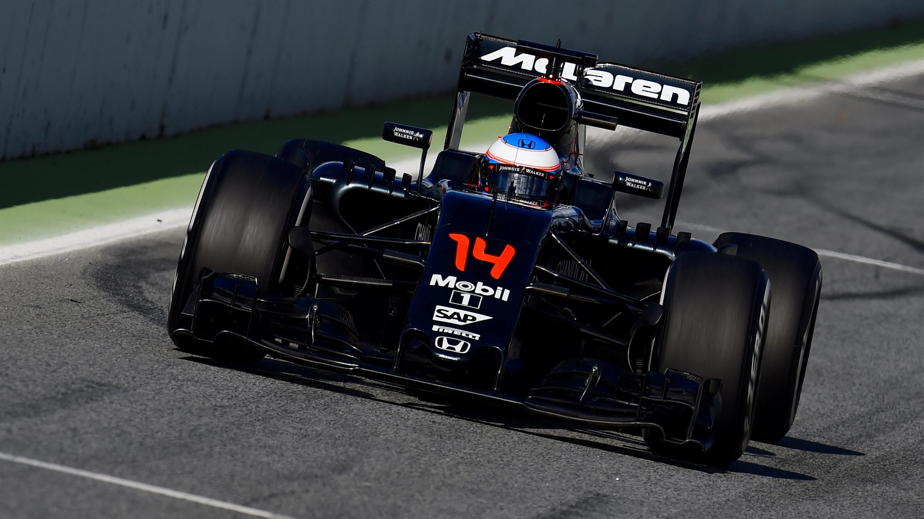 Fernando Alonso (ESP) McLaren MP4-31 at Formula One Testing, Day Three, Barcelona, Spain, Thursday
