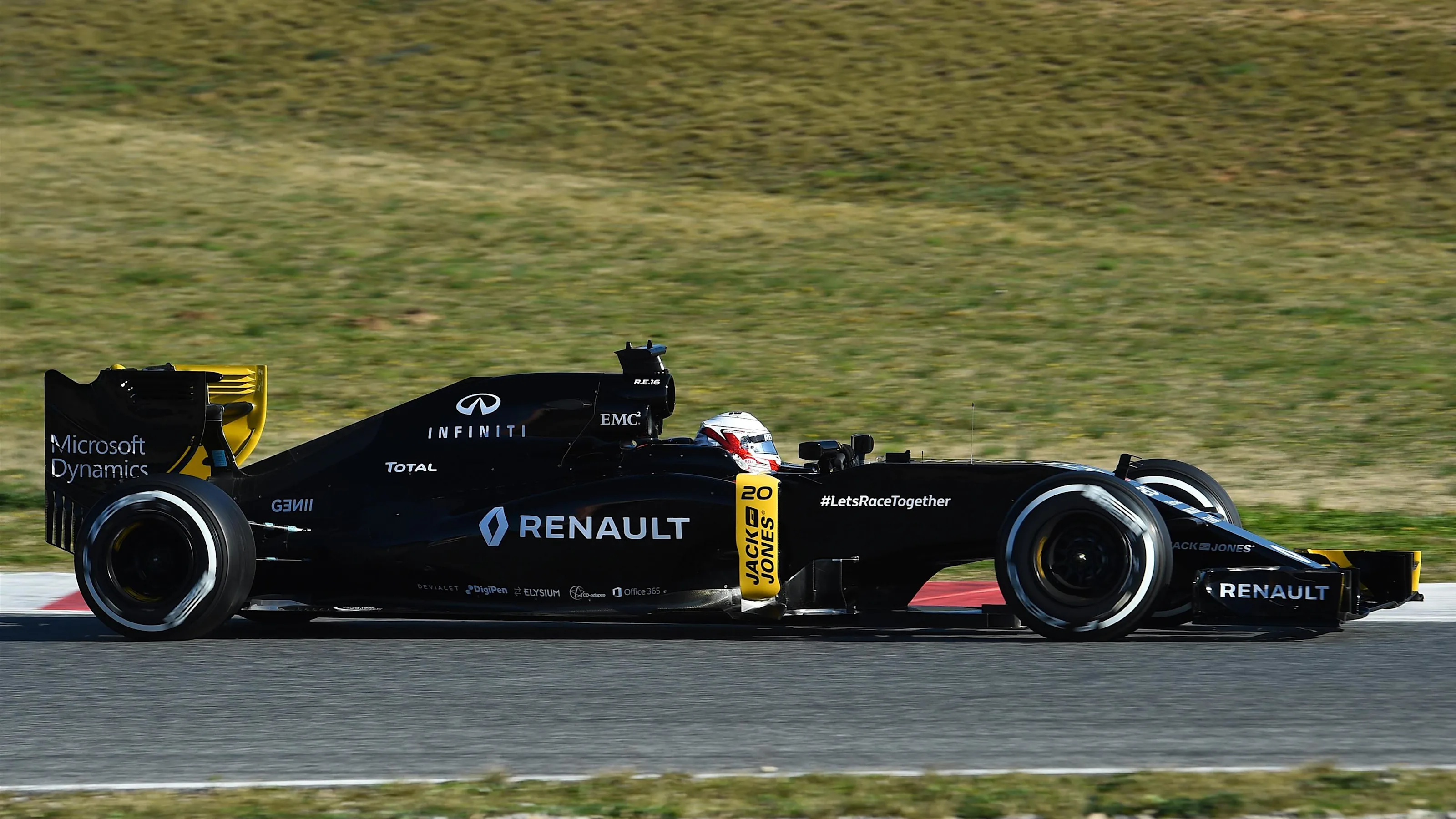 Kevin Magnussen (DEN) Renault Sport F1 Team RS16 at Formula One Testing, Day One, Barcelona, Spain,