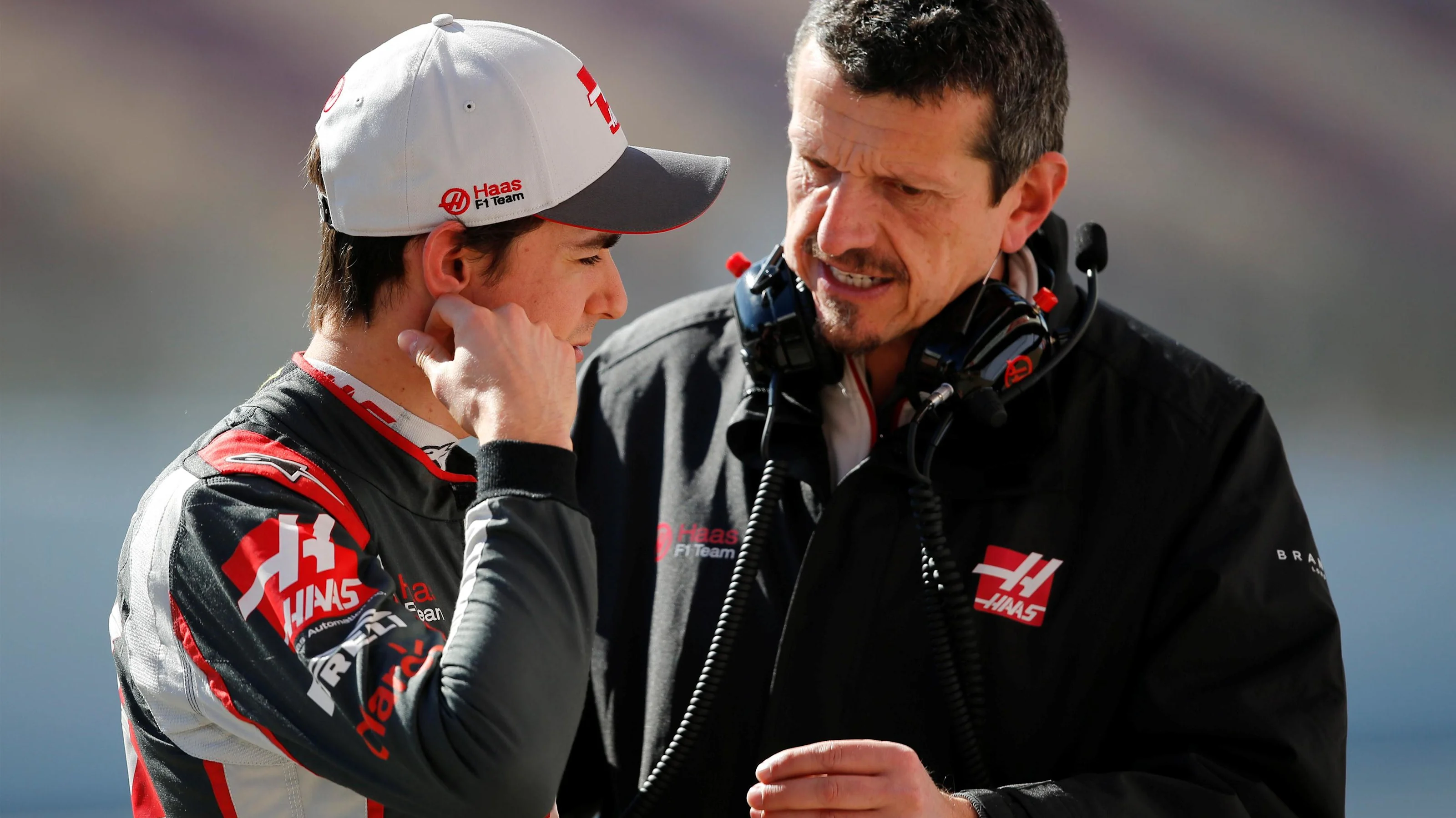 Esteban Gutierrez (MEX) Haas F1 with Guenther Steiner (ITA) Haas F1 Team Prinicipal at Formula One