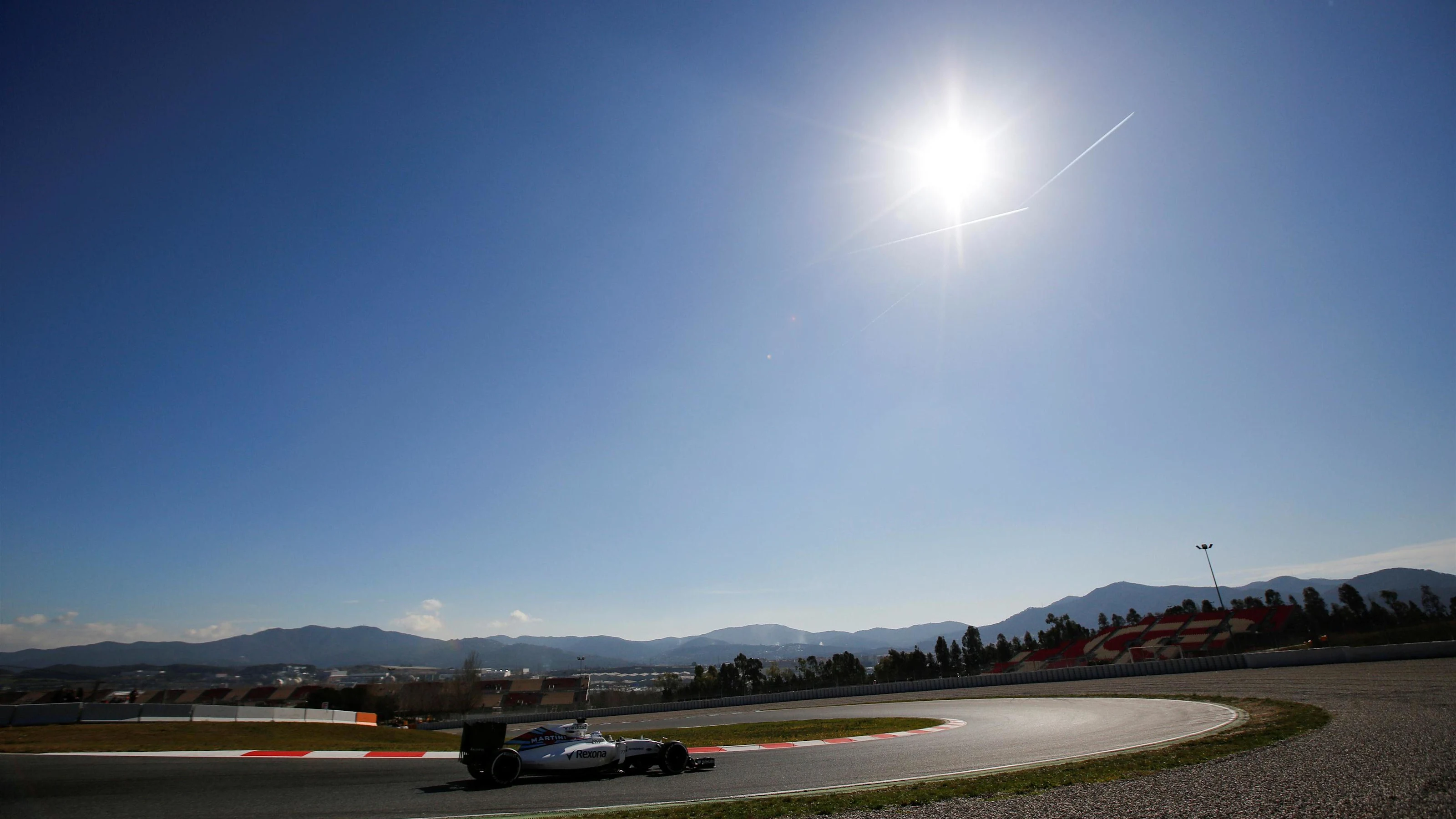 Valtteri Bottas (FIN) Williams FW38 at Formula One Testing, Day Two, Barcelona, Spain, Wednesday 2
