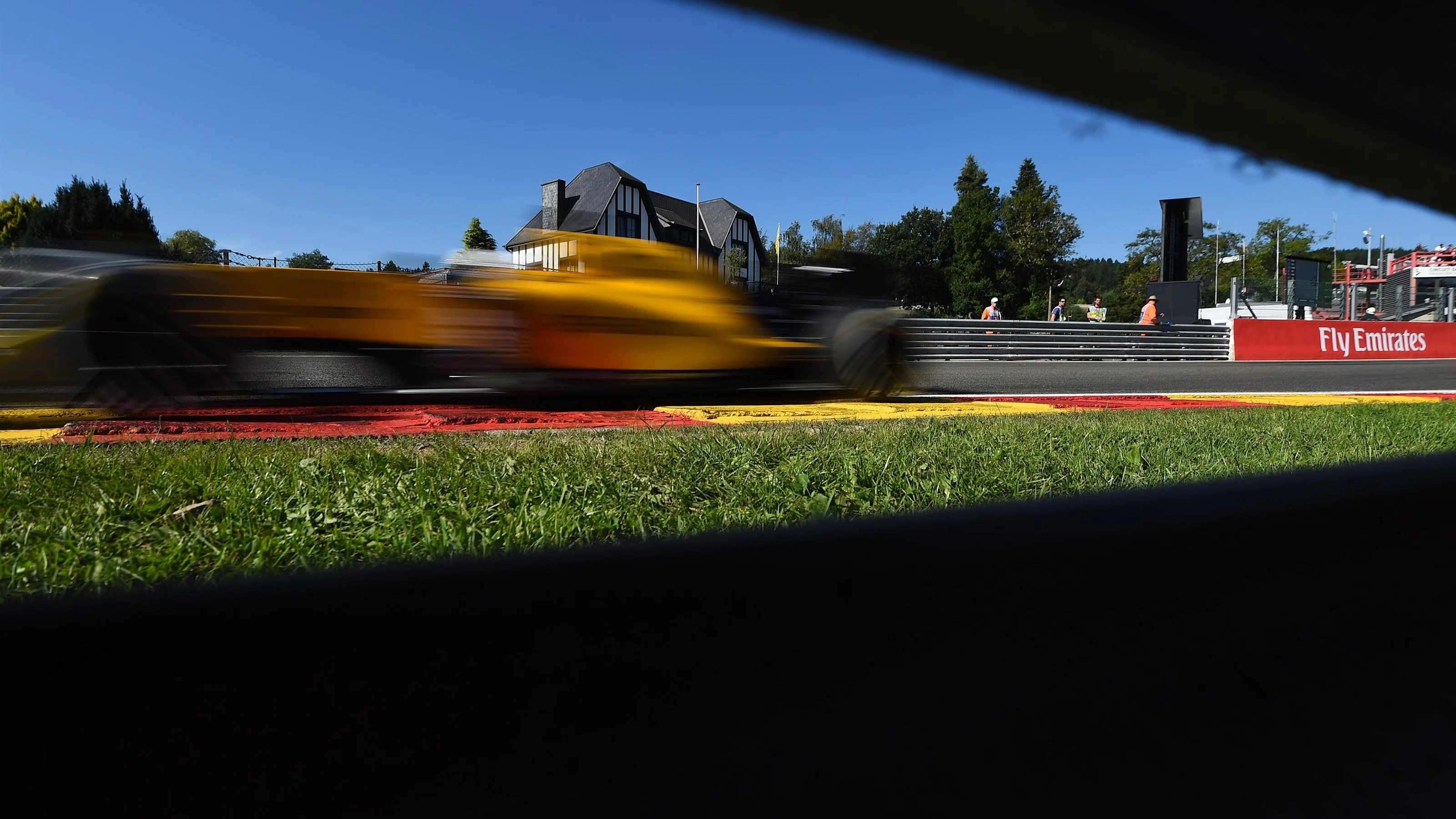 Kevin Magnussen (DEN) Renault Sport F1 Team RS16 at Formula One World Championship, Rd13, Belgian