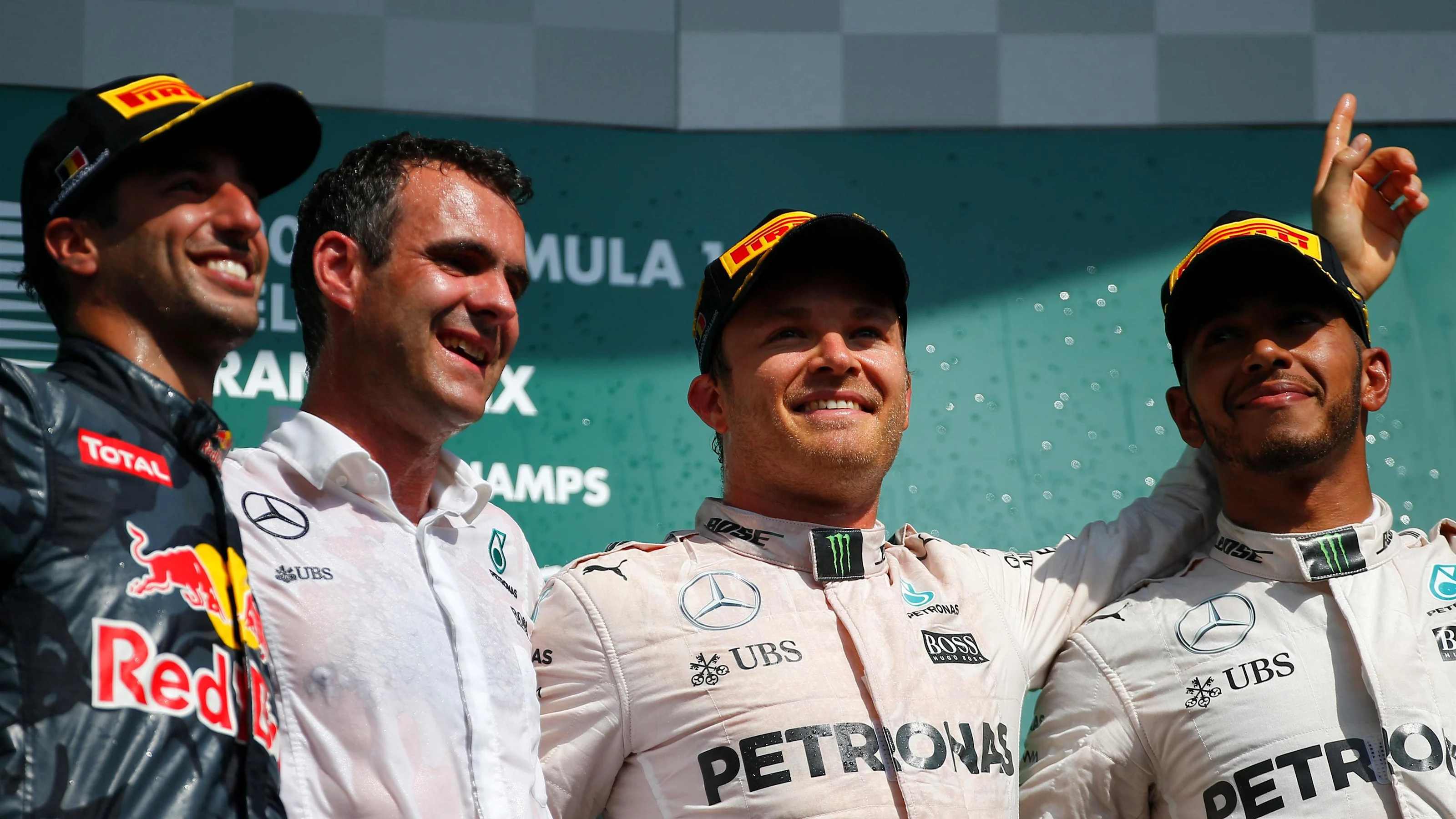 (L to R): Daniel Ricciardo (AUS) Red Bull Racing, Hywel Thomas (GBR) Mercedes AMG F1, Nico Rosberg