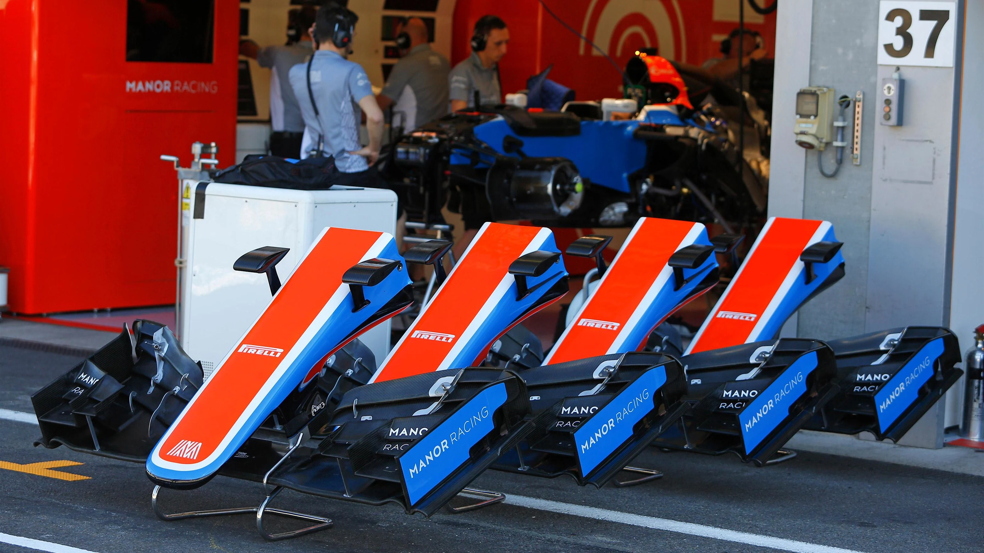 Manor Racing MRT05 nose and front wings at Formula One World Championship, Rd13, Belgian Grand